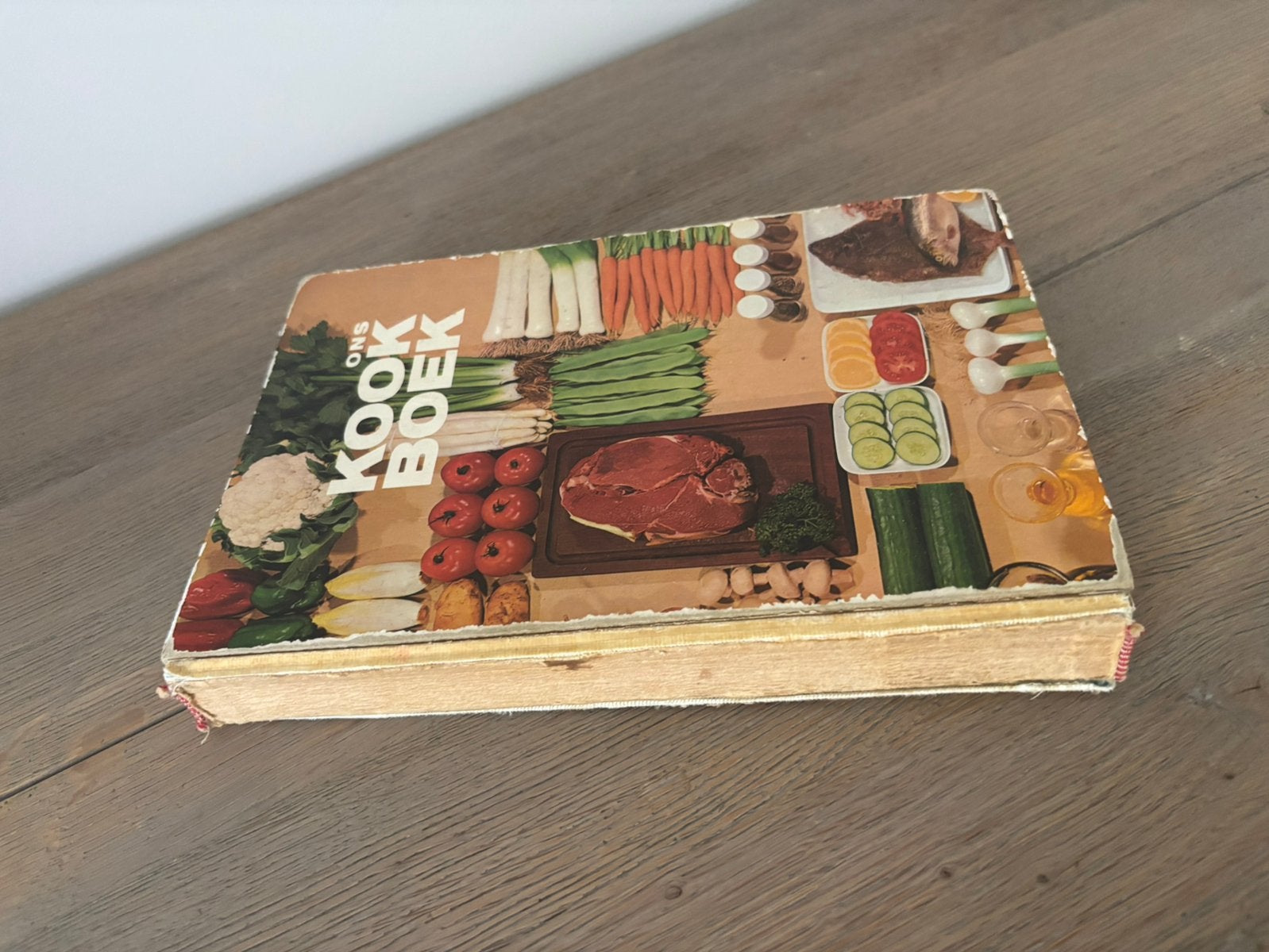 Ons kookboek uit 1973, Livres, Livres de cuisine, Enlèvement ou Envoi, Utilisé, Pays-Bas et Belgique