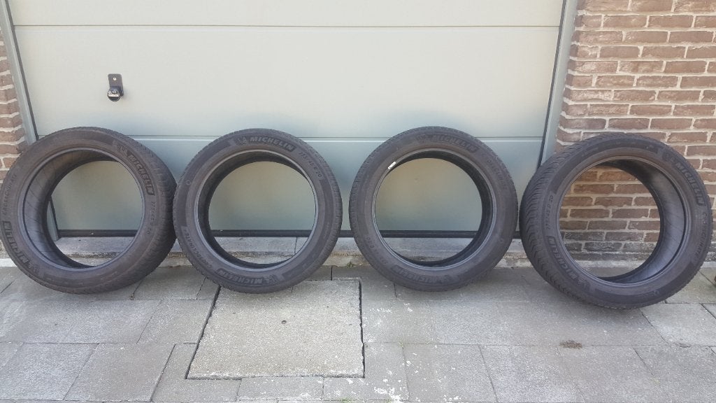 Banden volvo xc90, Auto-onderdelen, Banden en Velgen, Ophalen, Gebruikt, 275 mm, All Season