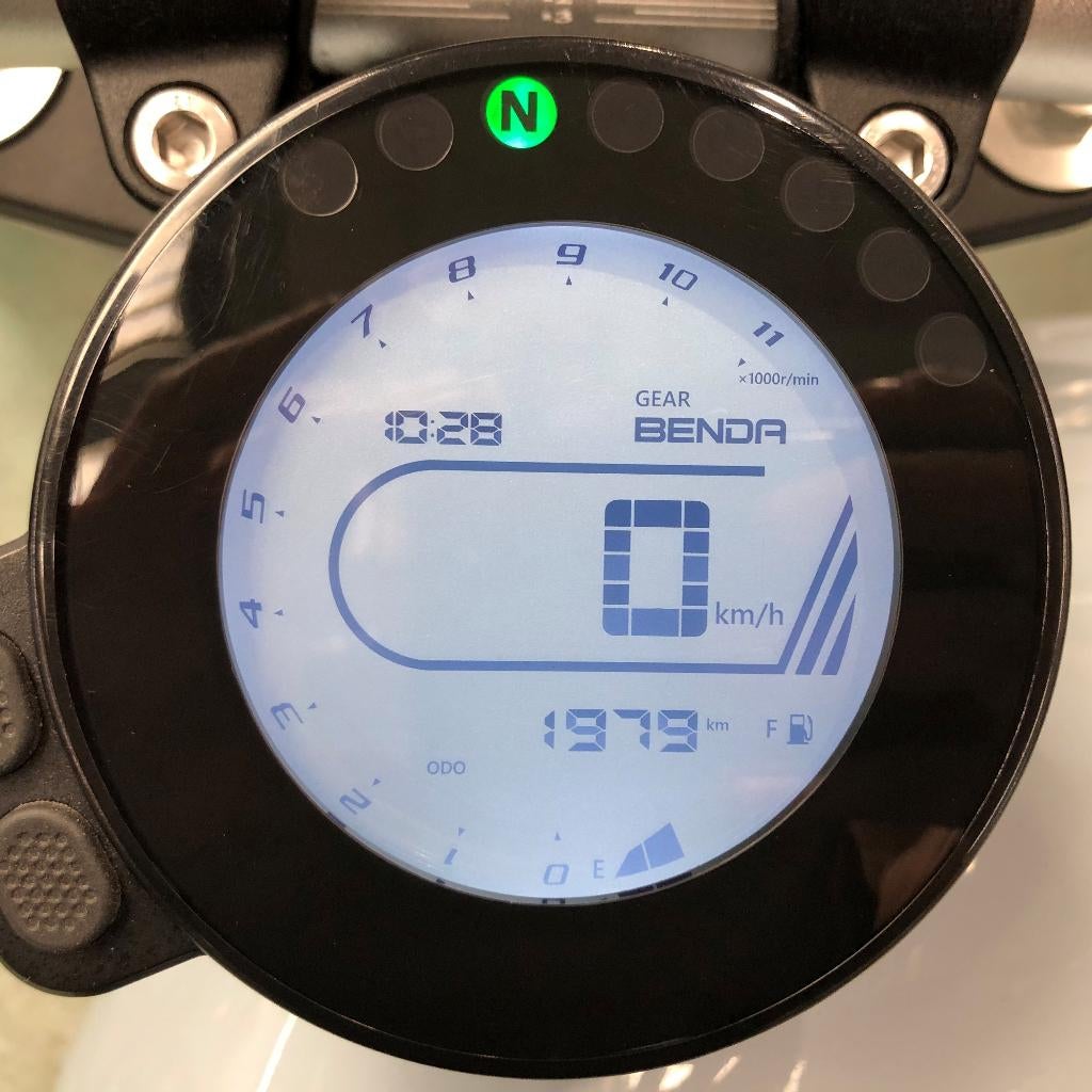 BENDA AVENGERS 125 2025 GARANTIE, 2 cilinders, Chopper, 125 cc, 11 kW of minder
