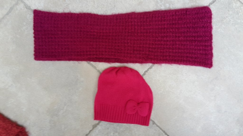 Warme muts en sjaal mt 128, Kinderen en Baby's, Kinderkleding | Maat 128, Ophalen of Verzenden, Zo goed als nieuw, Meisje, Jas