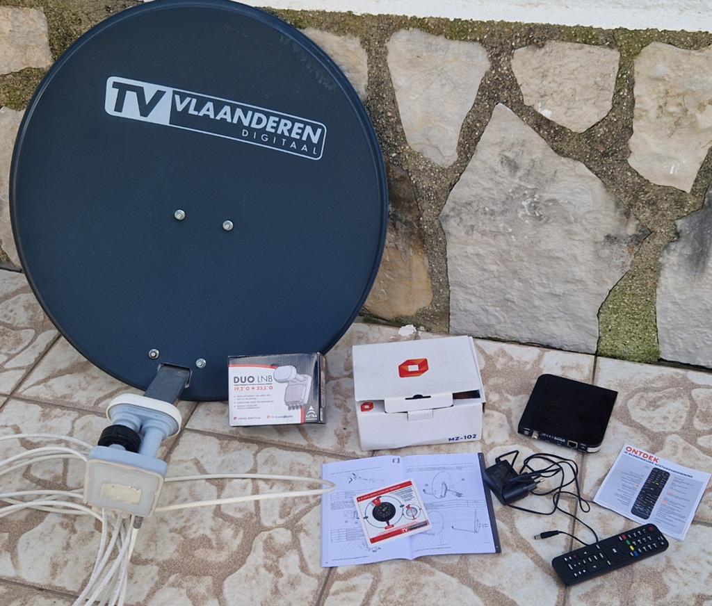 Antenne Parabolique TV Vlaanderen.. Complete.. Voir photos., TV, Hi-fi & Vidéo, Antennes paroboliques, Antenne (parabolique)