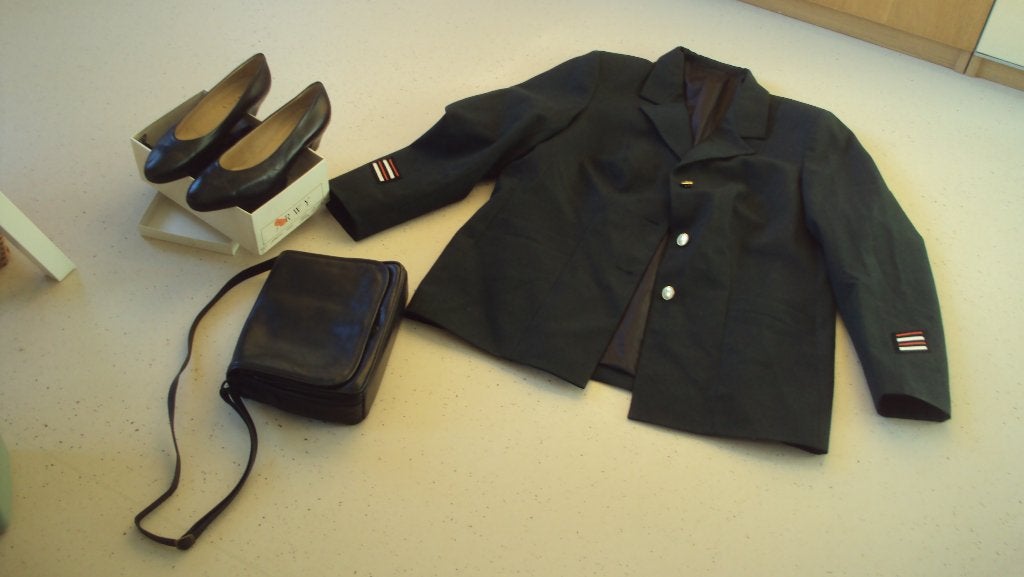 lot ABL voor vrouw handtas uniform etc, Verzamelen, Ophalen of Verzenden