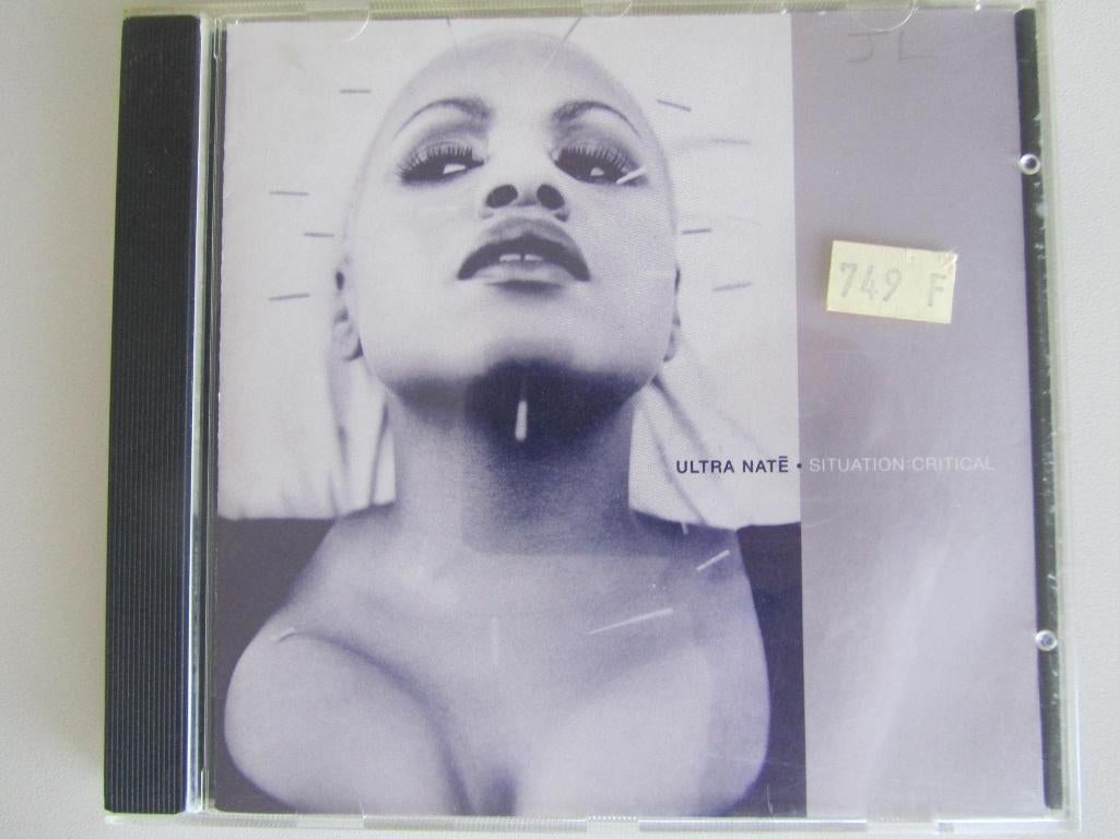CD ULTRA NATE "SITUATION CRITICAL" (11 tracks), CD & DVD, CD | Dance & House, Enlèvement ou Envoi, Utilisé, Dance populaire