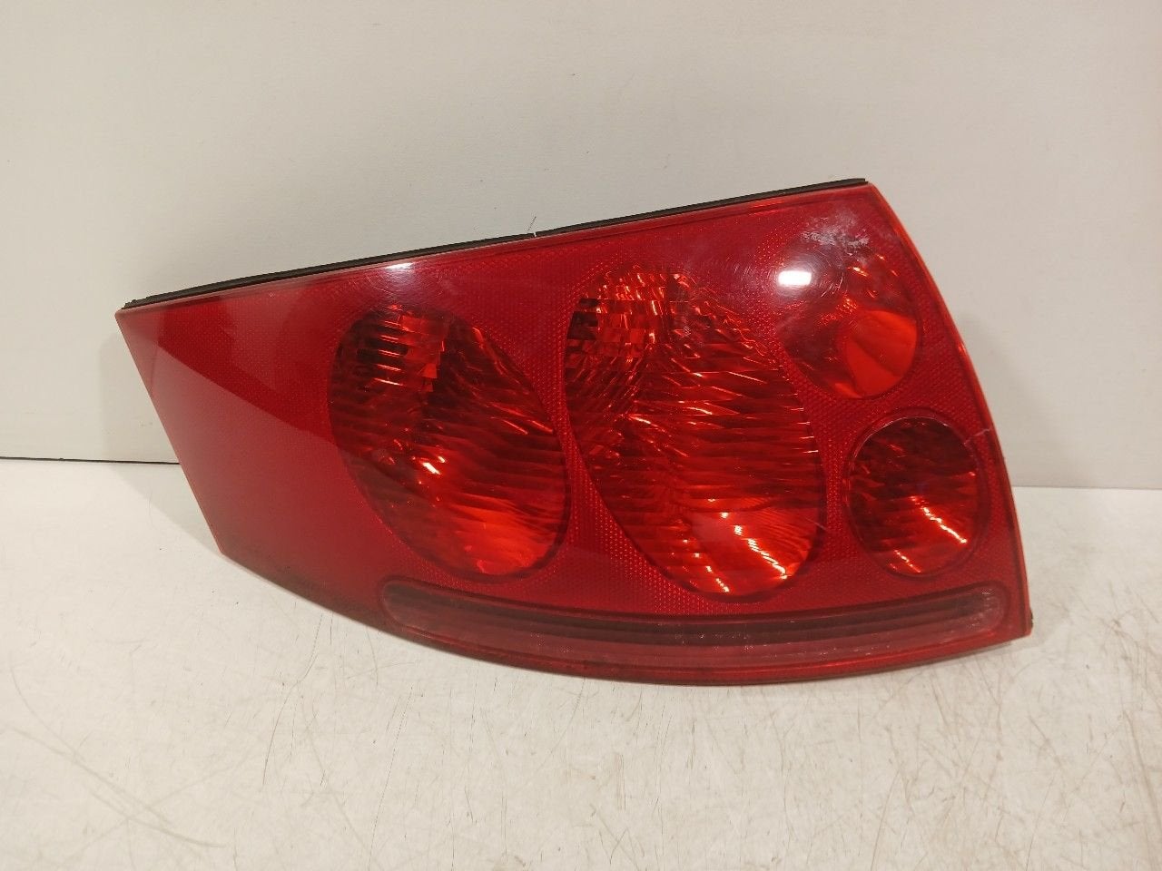 Achterlicht links buiten Audi TT, Auto-onderdelen, Onderdelen@venauto.nl, Van der Ven Autorecycling B.V., Gebruikt, Ettenseweg 76, 4706 PB Roosendaal, The Netherlands