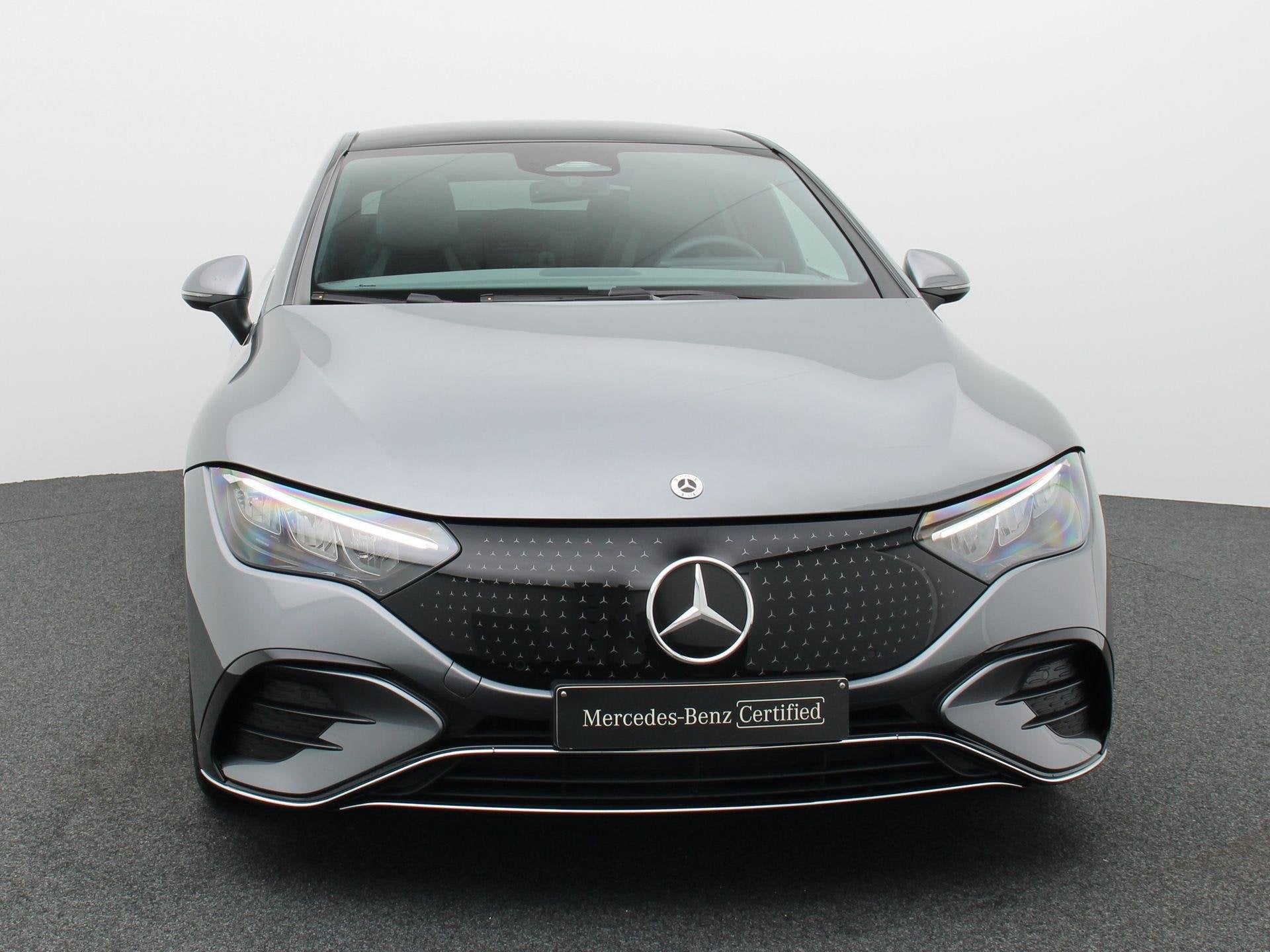 Mercedes-Benz EQE 300 AMG Line + AIRMATIC + PANORAMISCH DAK, Autos, Mercedes-Benz, Argent ou Gris, Achat, Entretenue par le concessionnaire