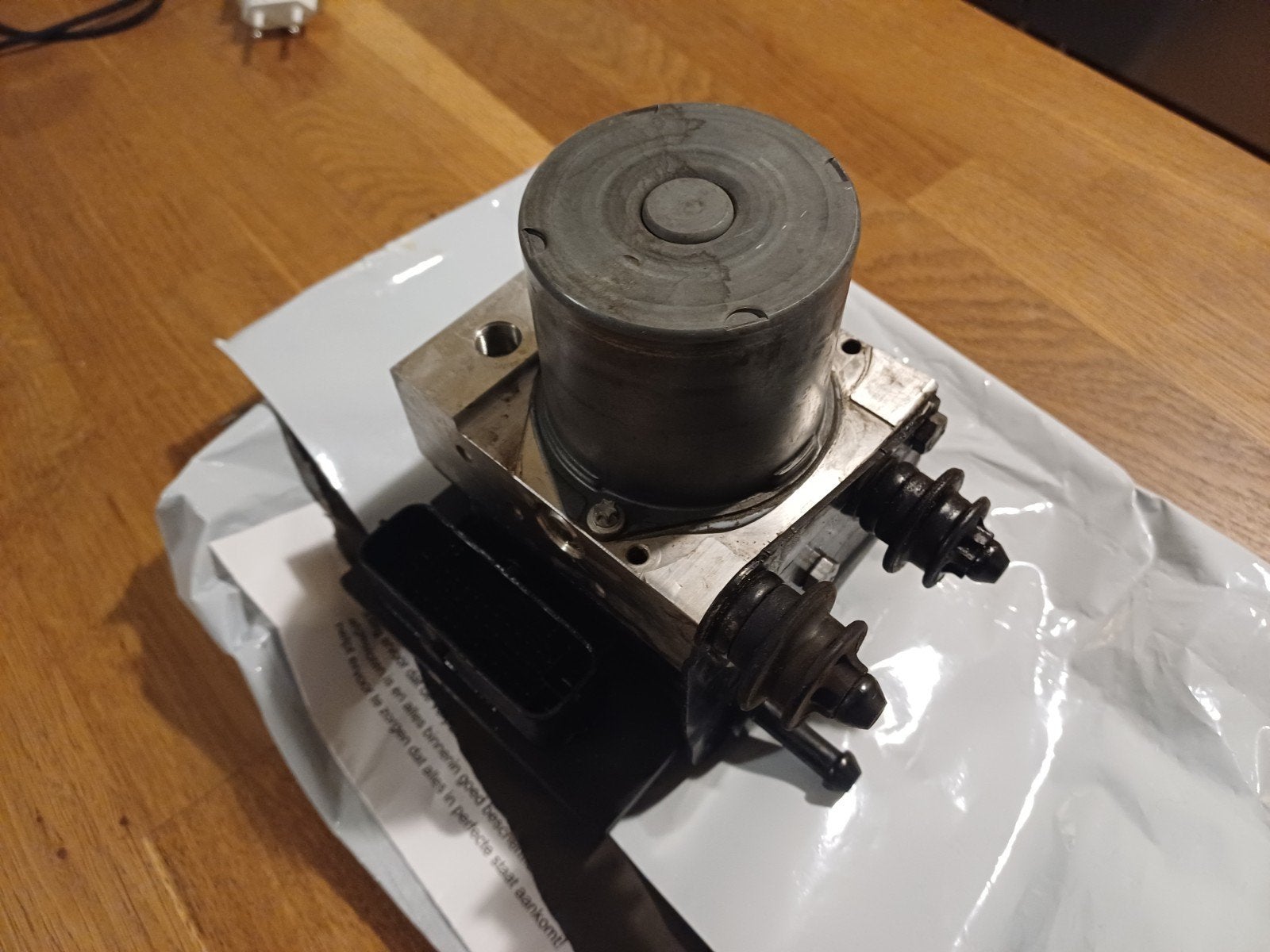 Pompe ABS Audi A4 B8
Série
A4, S4
Modèle
A4 S4, Autos : Pièces & Accessoires, Enlèvement ou Envoi, Audi