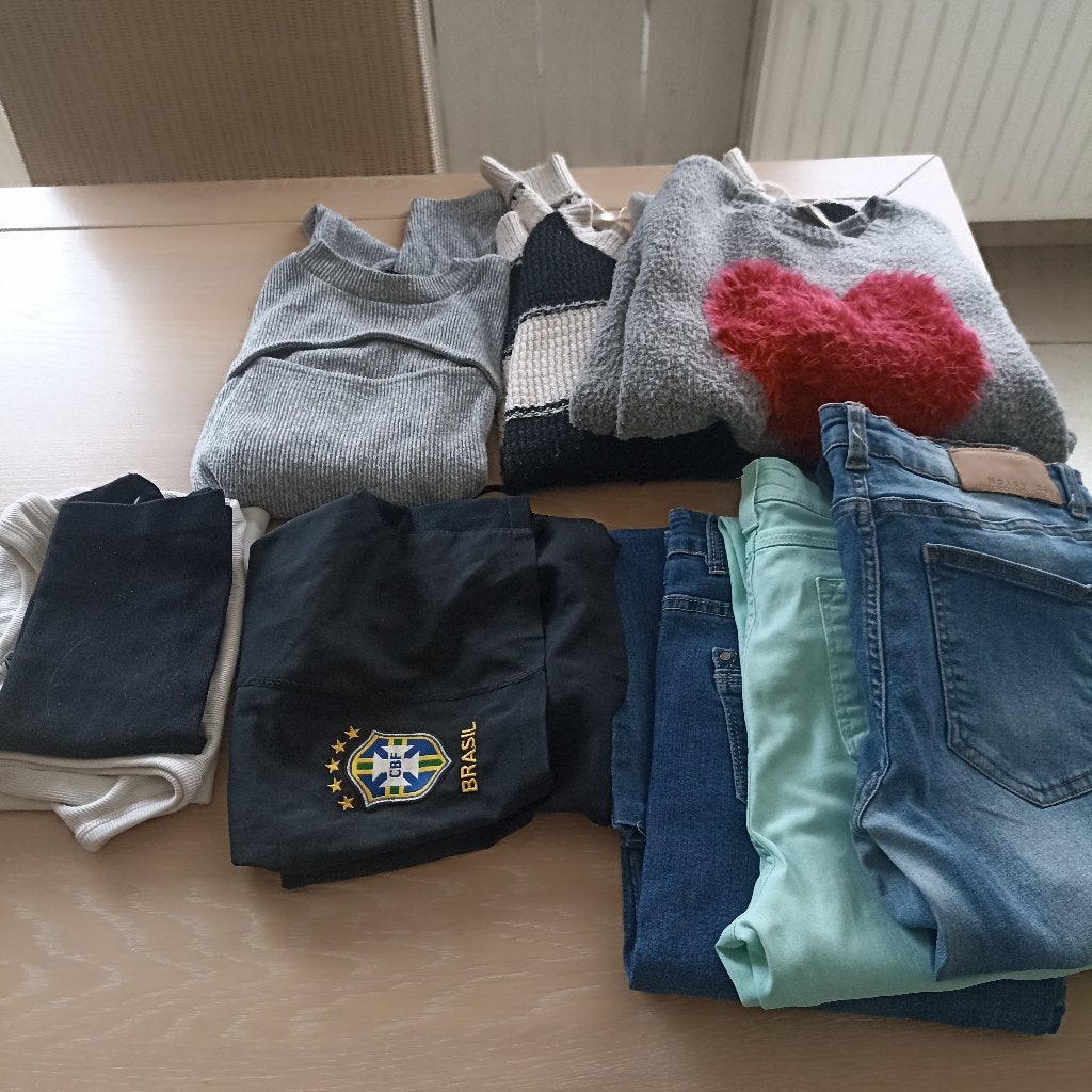 Opruiming lot kinderkledij , in goede staat , 10 stuks, Ophalen of Verzenden