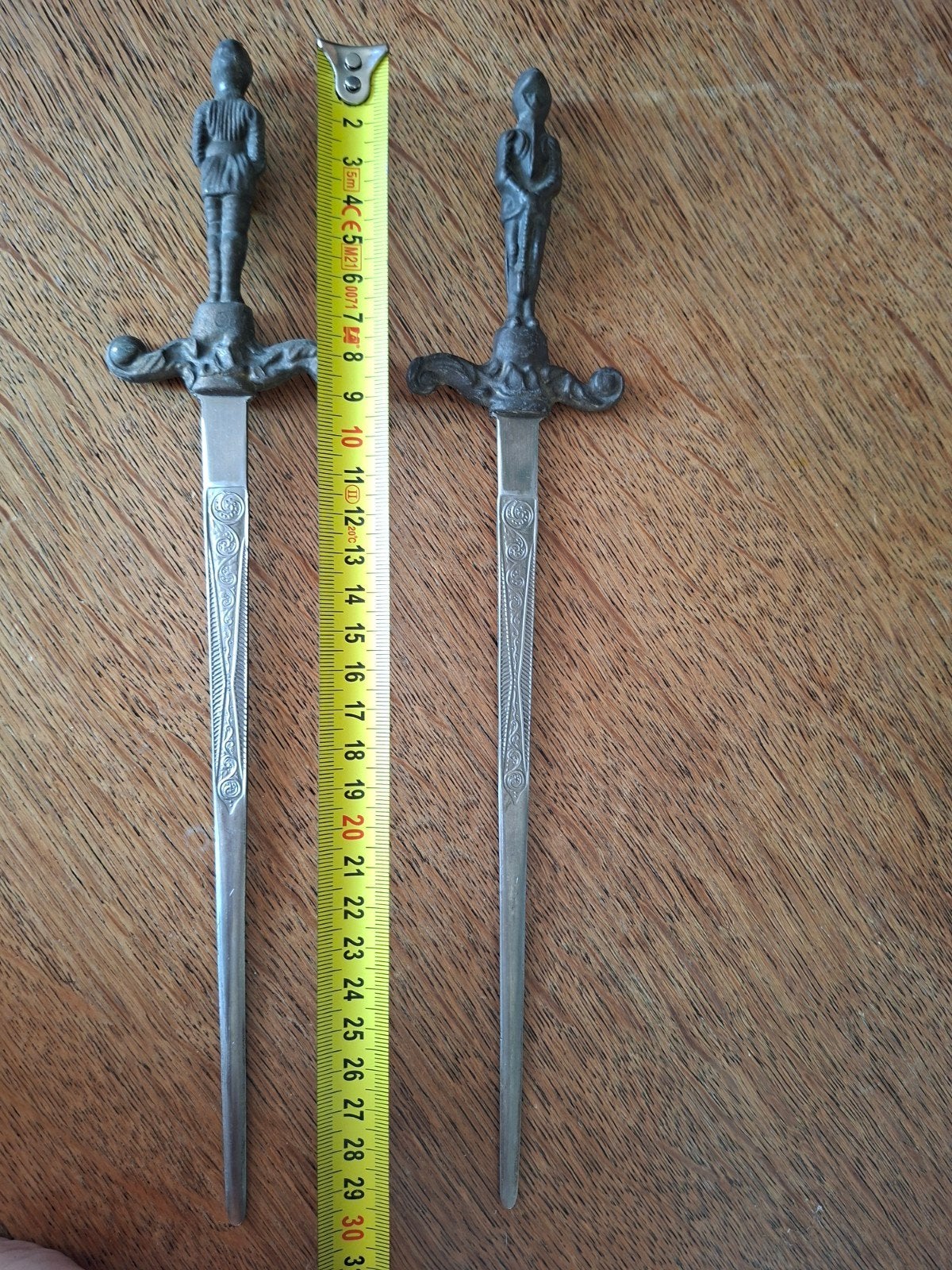 Set van 2 Vintage Briefopeners / Zwaarden (30 cm) – Ridder /, Antiek en Kunst, Ophalen