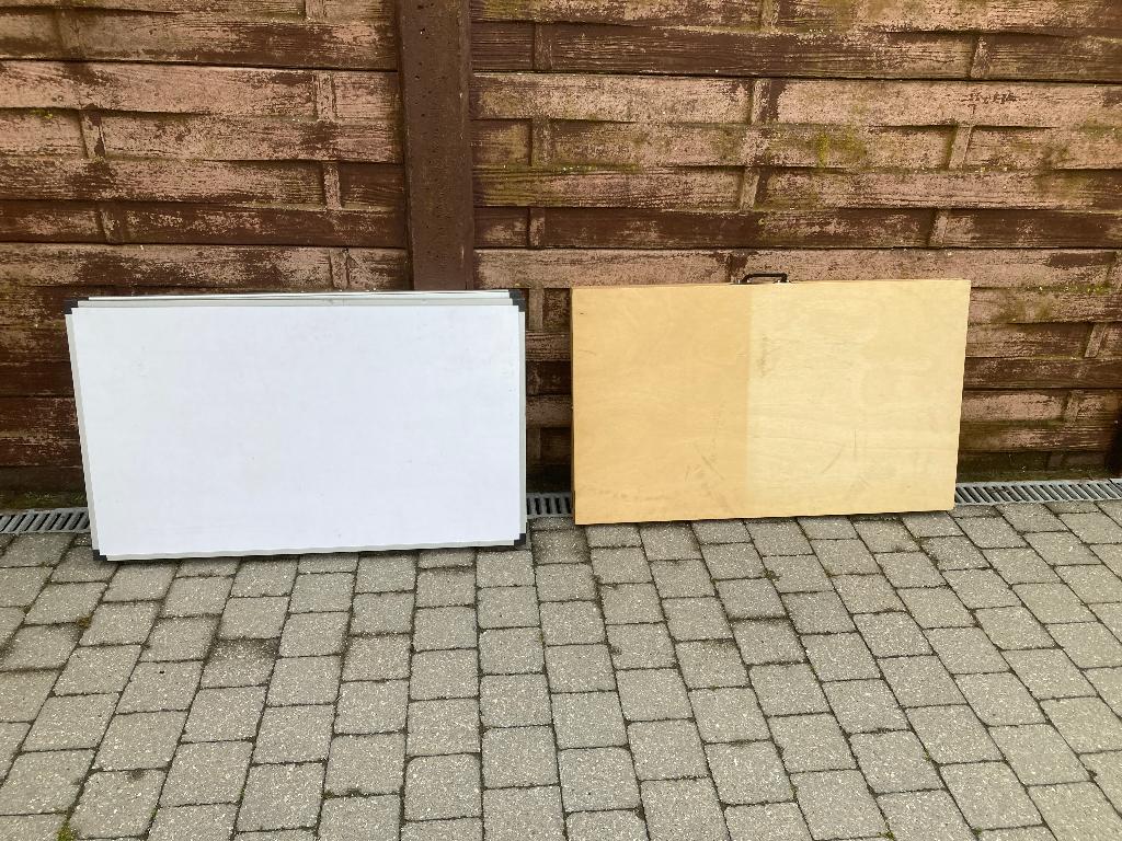 Markt tafels, Ophalen, Zo goed als nieuw