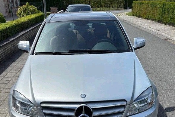 Van 1 eigenaar c180 benzine 59.000 km Nieuwe staat, Auto's, Mercedes-Benz, Automaat, 4 cilinders, Leder, Particulier