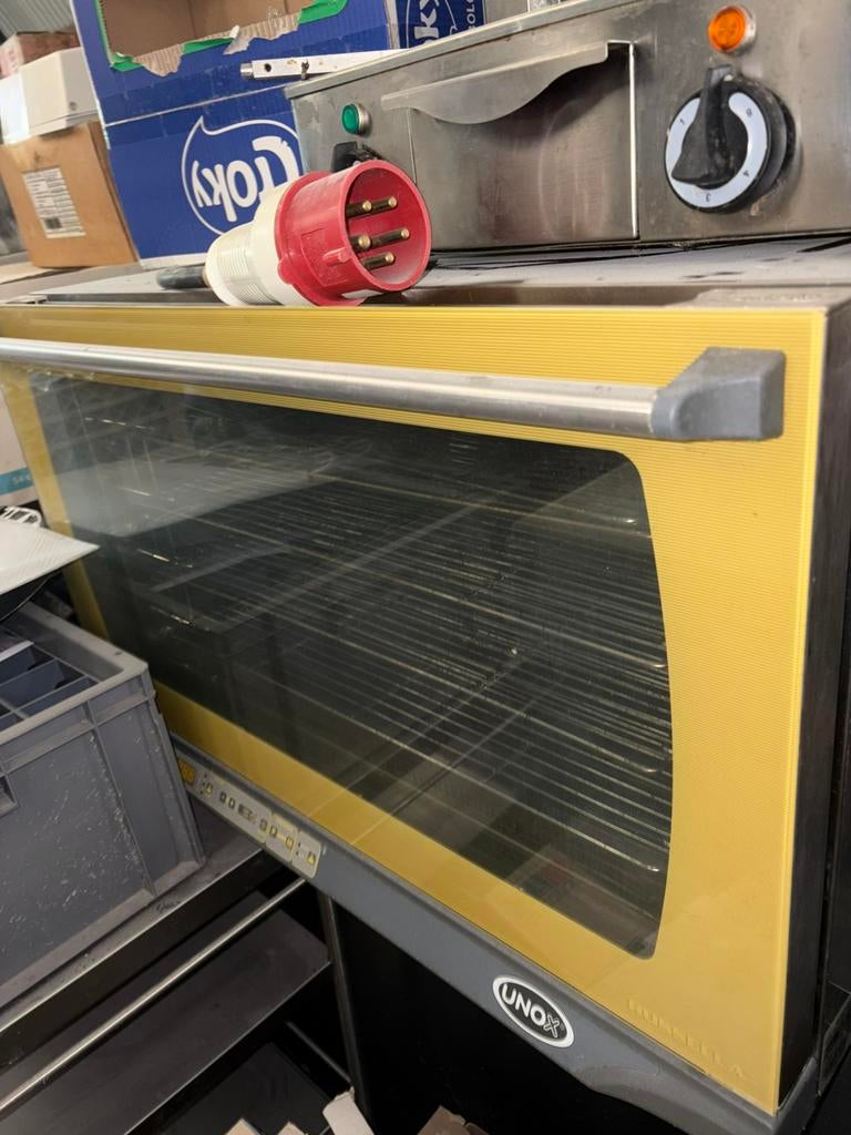 Heteluchtoven unox xf195, Electroménager, Fours, Enlèvement, Comme neuf