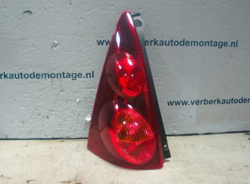 ACHTERLICHT LINKS Peugeot 107 (01-2005/05-2014), Autos : Pièces & Accessoires, Kontakt-peugeot@peugeot.com, Enlèvement ou Envoi