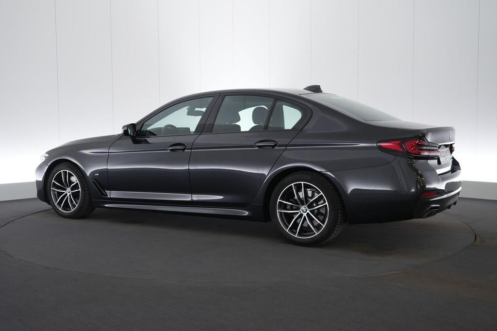 (2AAX737) BMW 5 BERLINE, Cuir, Entreprise, Carnet d'entretien, Automatique