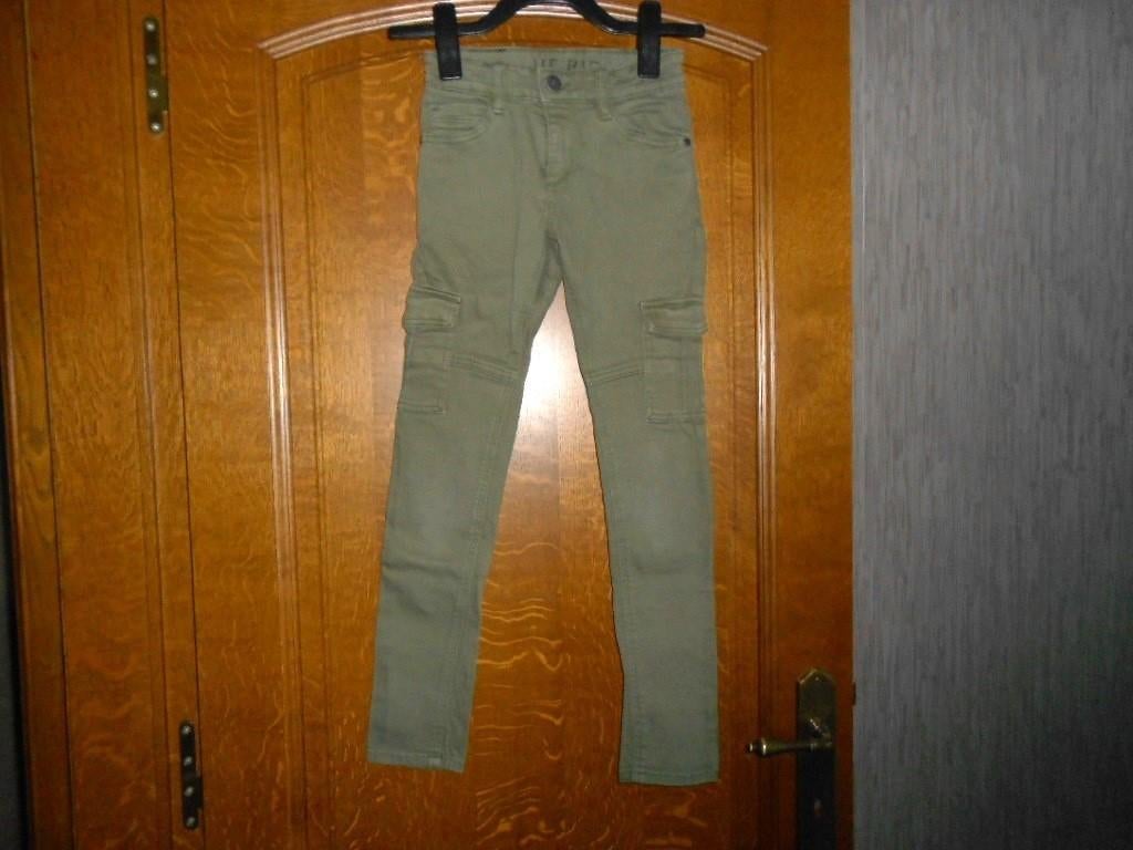 kaki jeansbroek mt 134 Blue Ridge, Broek, Gebruikt, Meisje, Ophalen of Verzenden