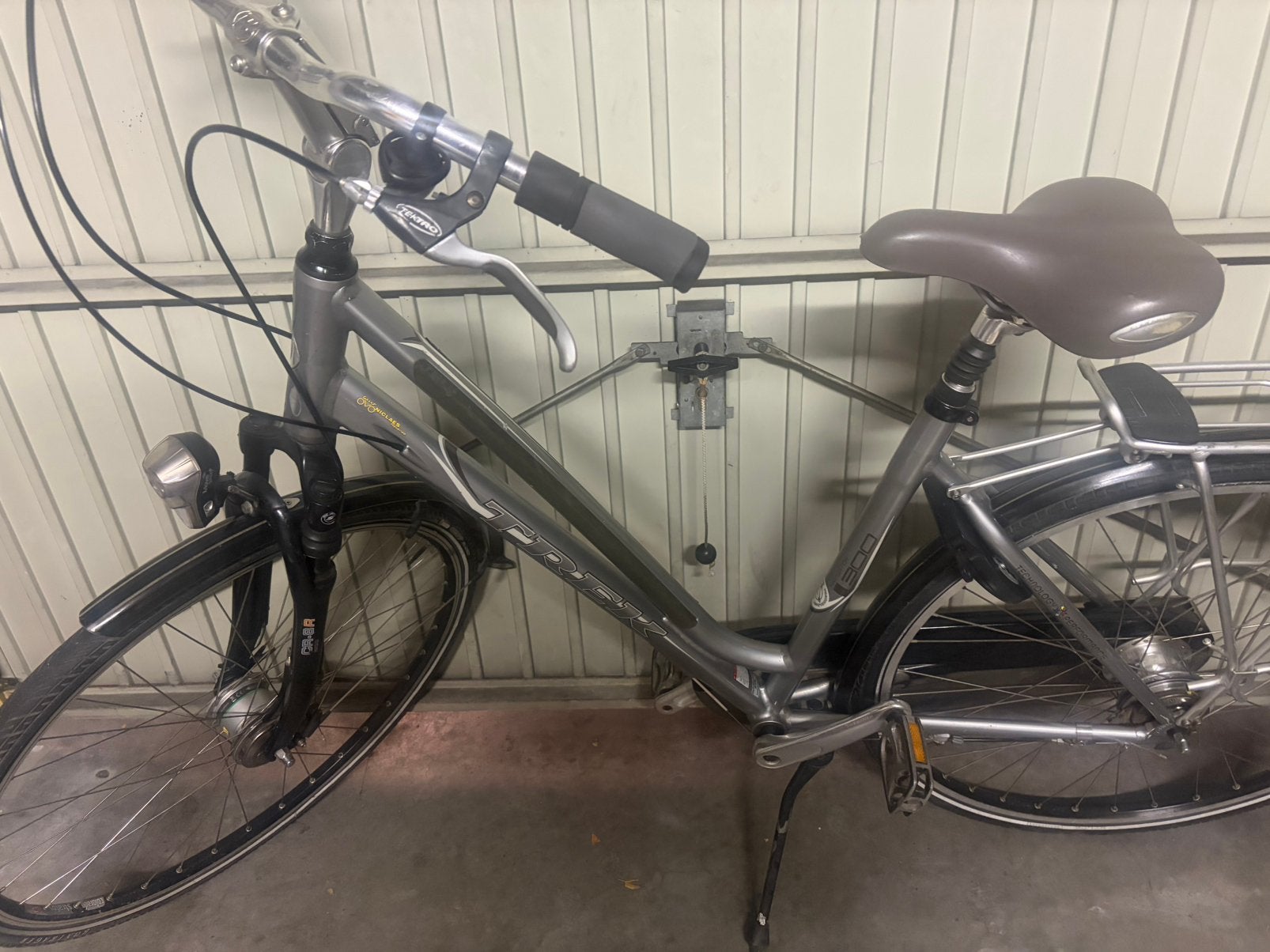 Trek T 300, Ophalen, Zo goed als nieuw