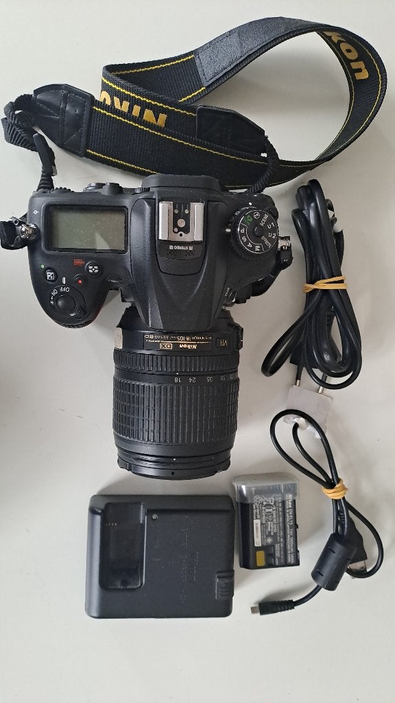 Nikon D7200 + Zoom 18-105 behuizing, Gebruikt, Spiegelreflex, Oplader, Ophalen of Verzenden