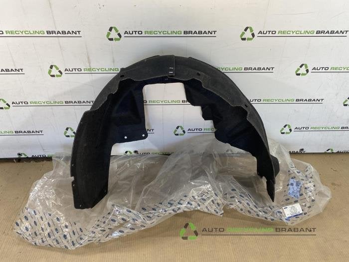 Passage de roue d'un Ford Mondeo, -, 3 mois de garantie, Utilisé, -