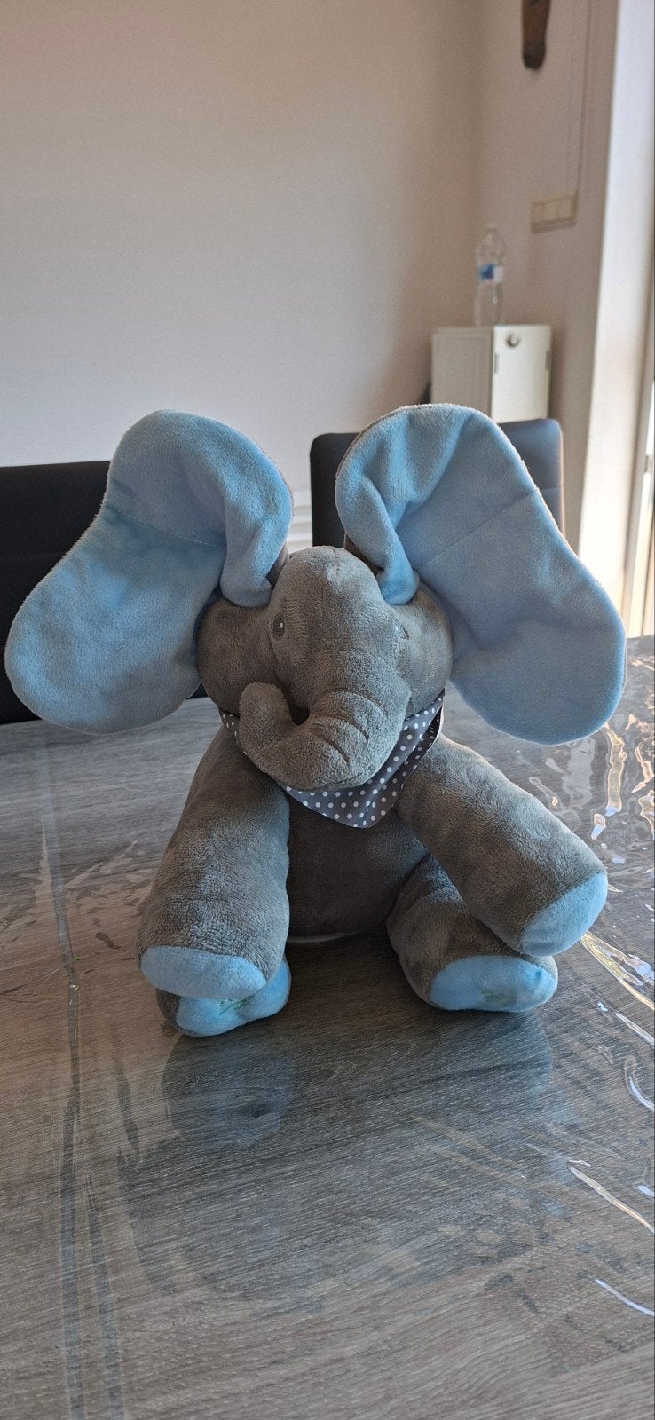 olifant die zingt en oren bewegen, Ophalen, Zo goed als nieuw, Olifant