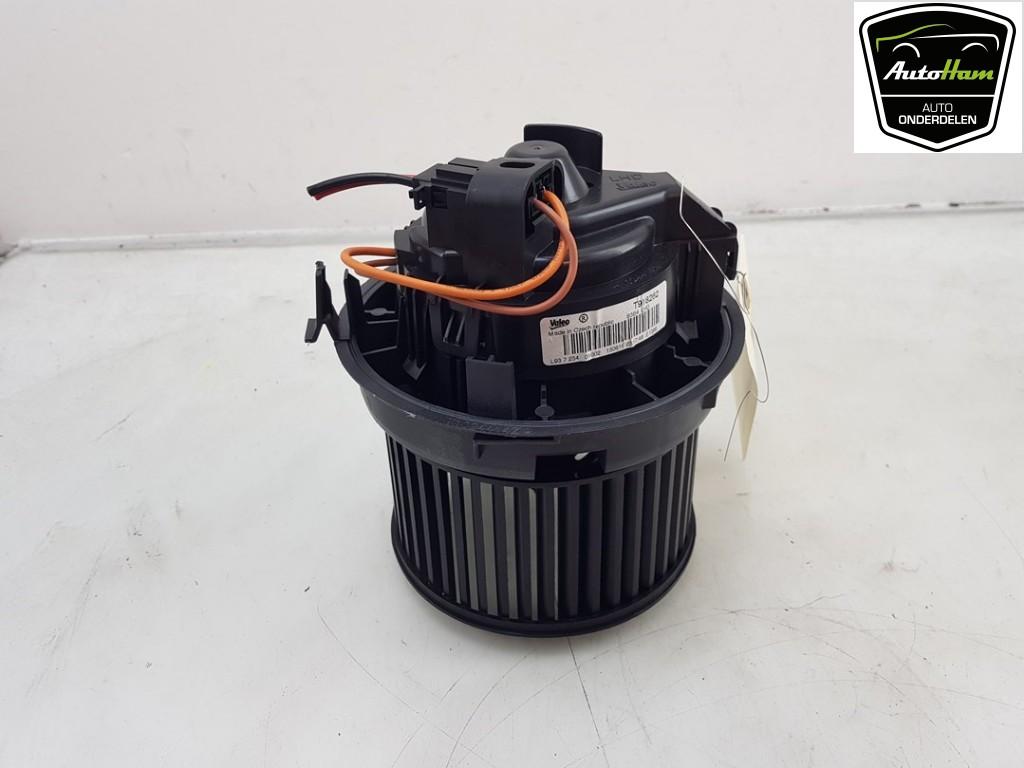 KACHEL VENTILATORMOTOR (|T918262|B000493380|87103YV010|), Gebruikt, Peugeot