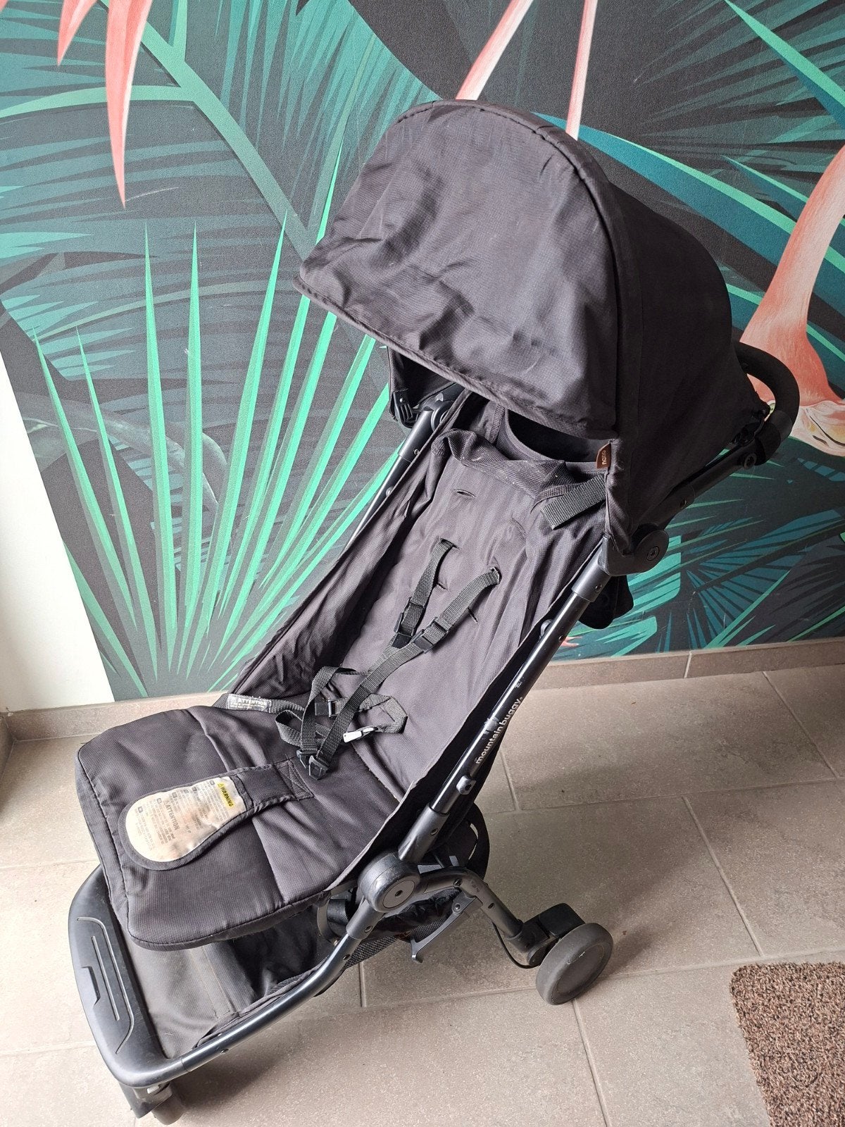 Mountain Buggy Nano plooibuggy, Kinderen en Baby's, Buggy's, Ophalen, Gebruikt, Overige merken, Zonnekap