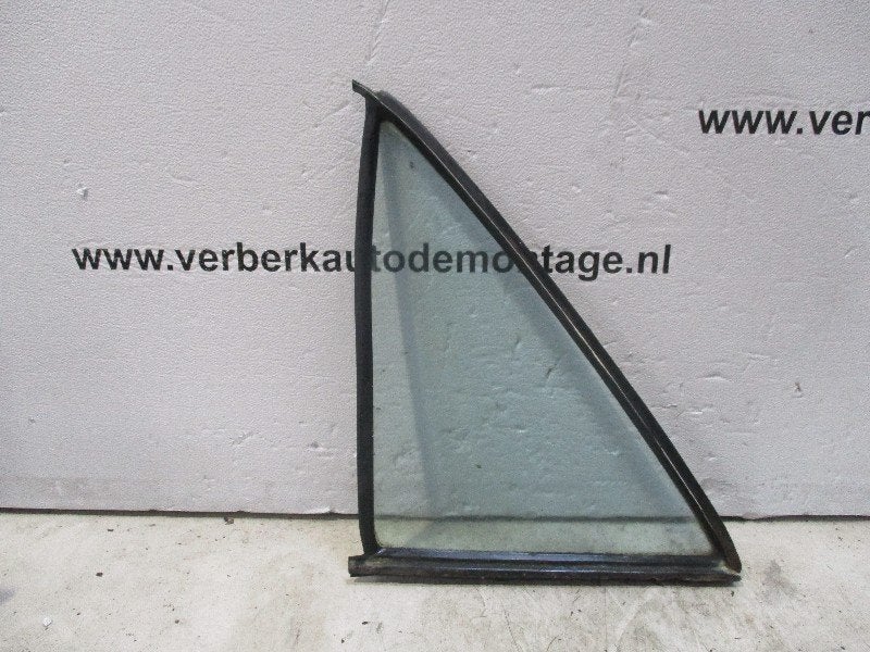 VITRE CUSTODE ARRIÈRE GAUCHE Mercedes-Benz / 8 (W115), Mercedes-Benz, Utilisé, Dialog.mb@mercedes-benz.com, Mercedes-Benz AG