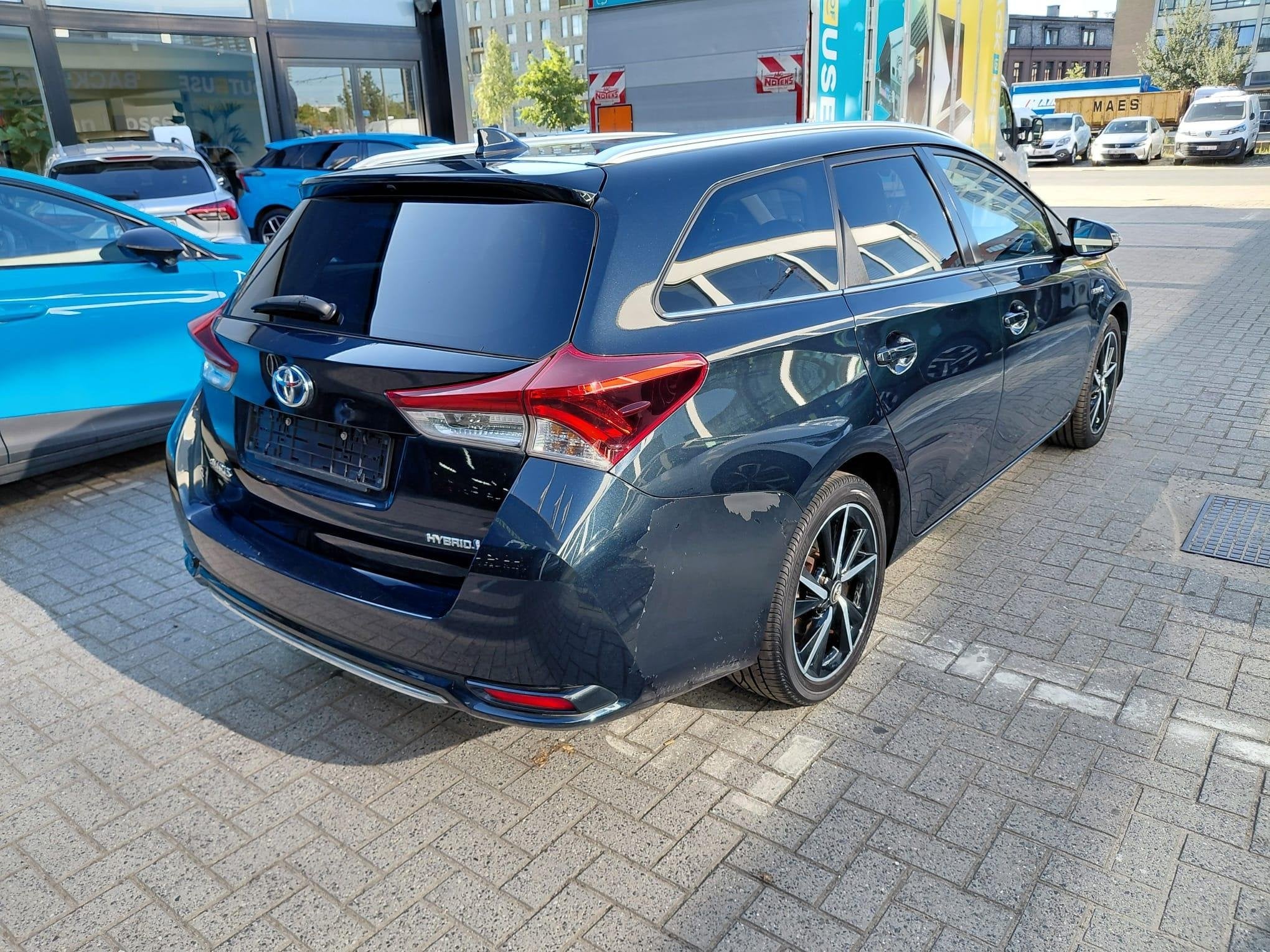 Toyota Auris Touring Sports 1.8 VVT-i Hybrid CVT Dynamic HSD, Autos, 100 kW, Euro 5, Achat, 136 ch