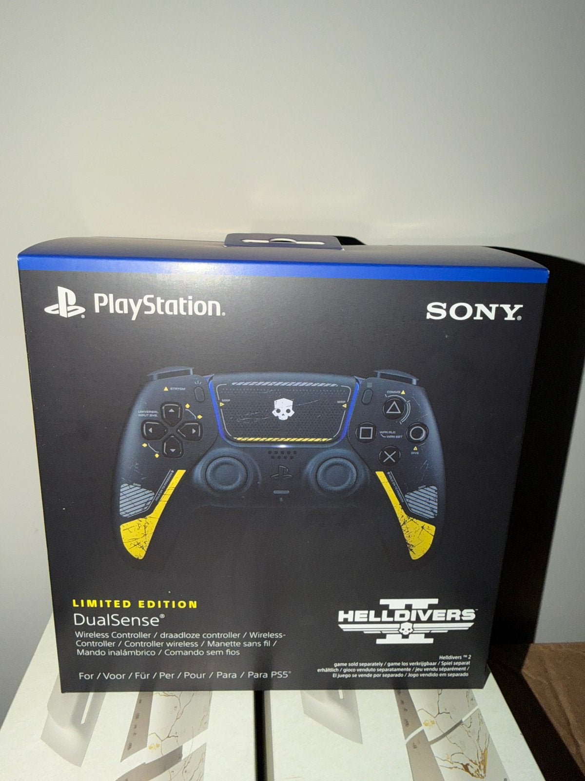 Limited Edition Helldivers DualSense Controller PS5, Consoles de jeu & Jeux vidéo, Consoles de jeu | Sony Consoles | Accessoires