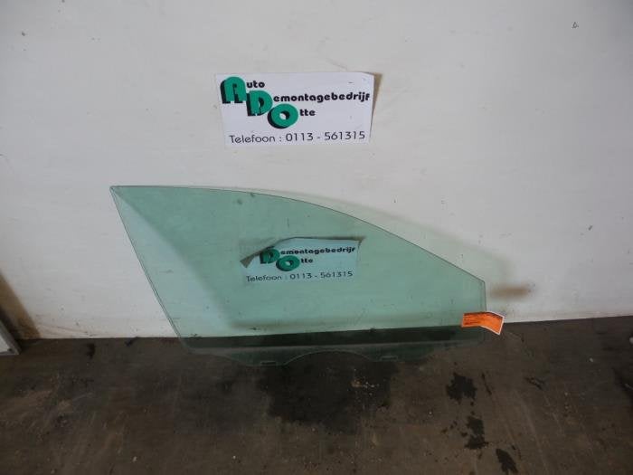 Vitre portière 4portes avant droite d'un Volkswagen Polo (P, Volkswagen, -, Utilisé, -