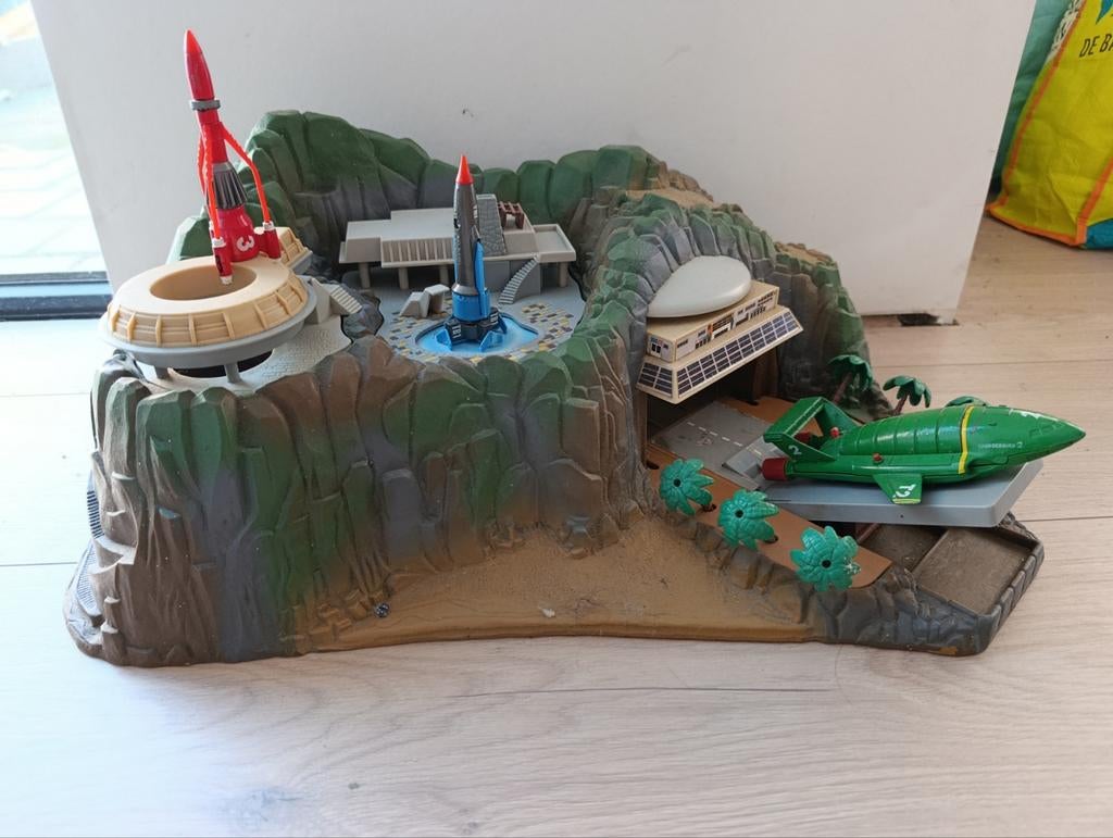 Thunderbirds Vintage speelgoed, Ophalen