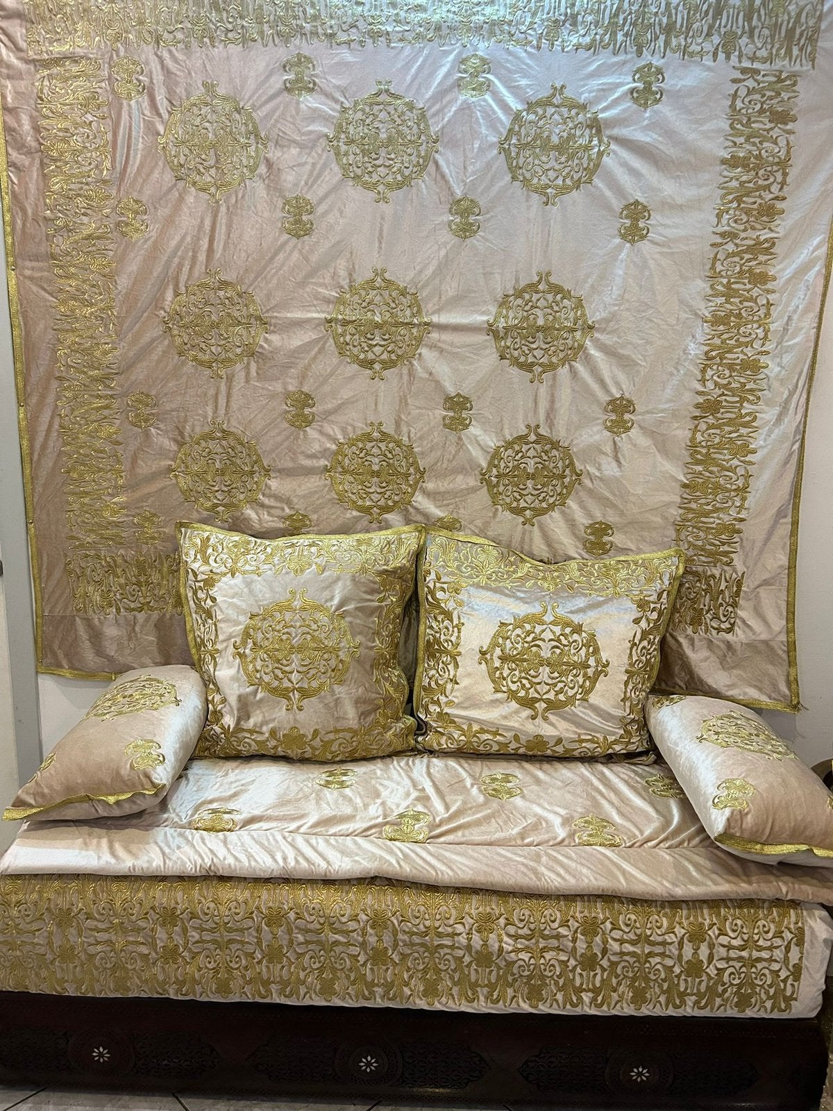 Galssa henna, Enlèvement
