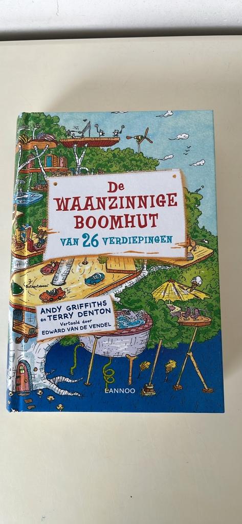De waanzinnige boomhut 2, Ophalen, Gelezen