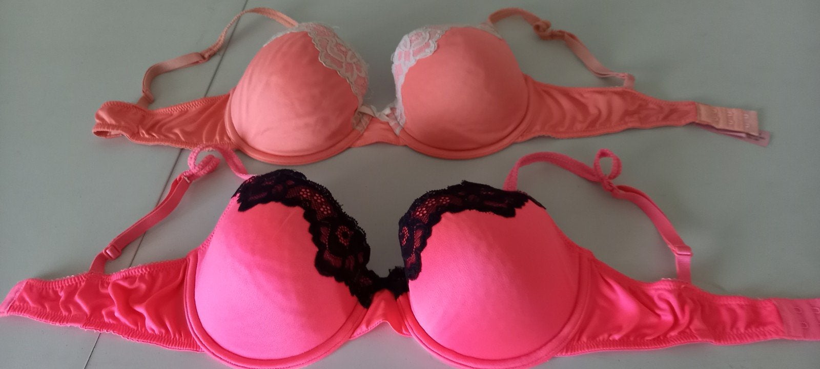 2 mooie Bh's, Vêtements | Femmes, Sous-vêtements & Lingerie, Enlèvement ou Envoi, Soutien-gorge