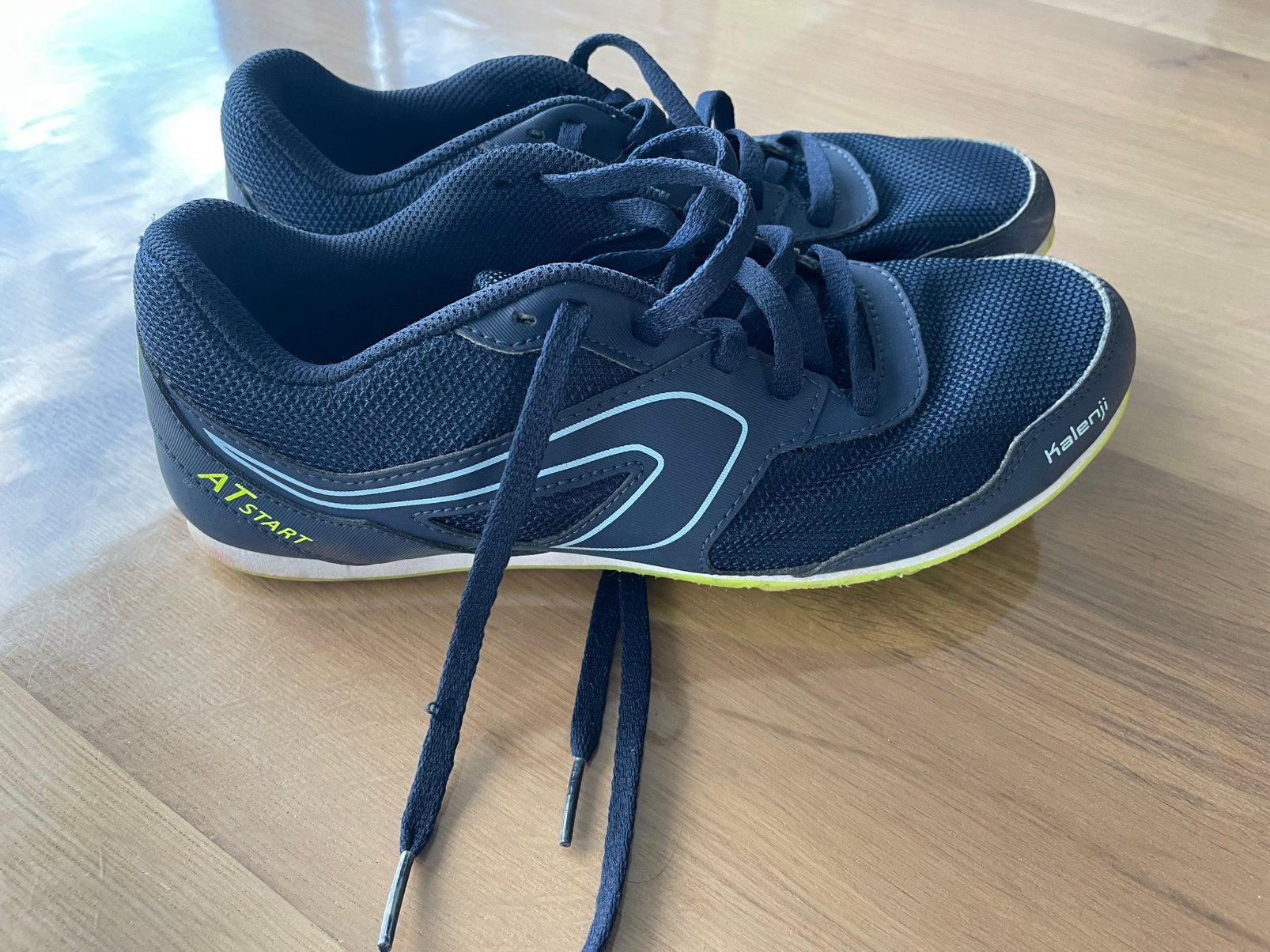 Atletiek spikes maat 40, Ophalen, Zo goed als nieuw, Spikes