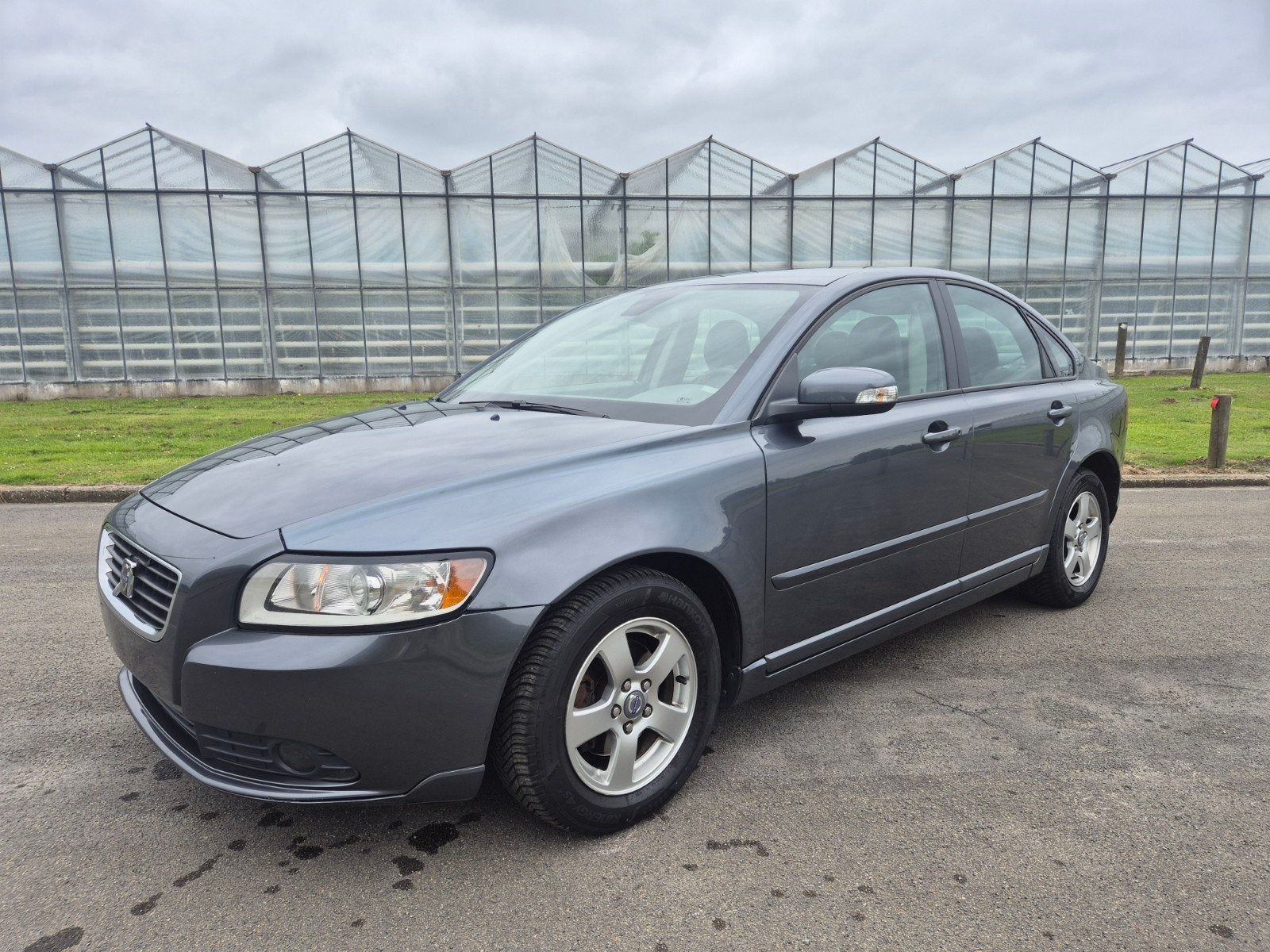 Volvo s40 16diesel  125dkm Pdc Airco leder OHb volledig, Auto's, Volvo, 1568 cc, 4 cilinders, Leder, Grijs