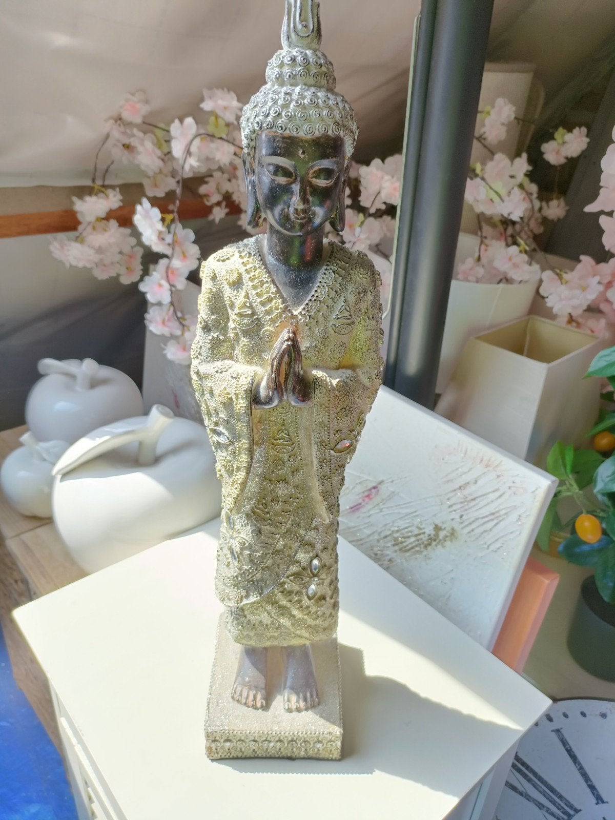 Boeddha beeld, Ophalen