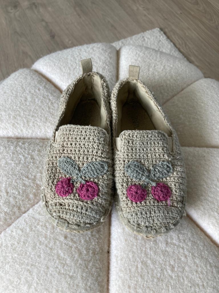 Espadrilles Zara maat 25 | kersjes | meisjes, Kinderen en Baby's, Meisje, Ophalen of Verzenden, Gebruikt, Schoentjes