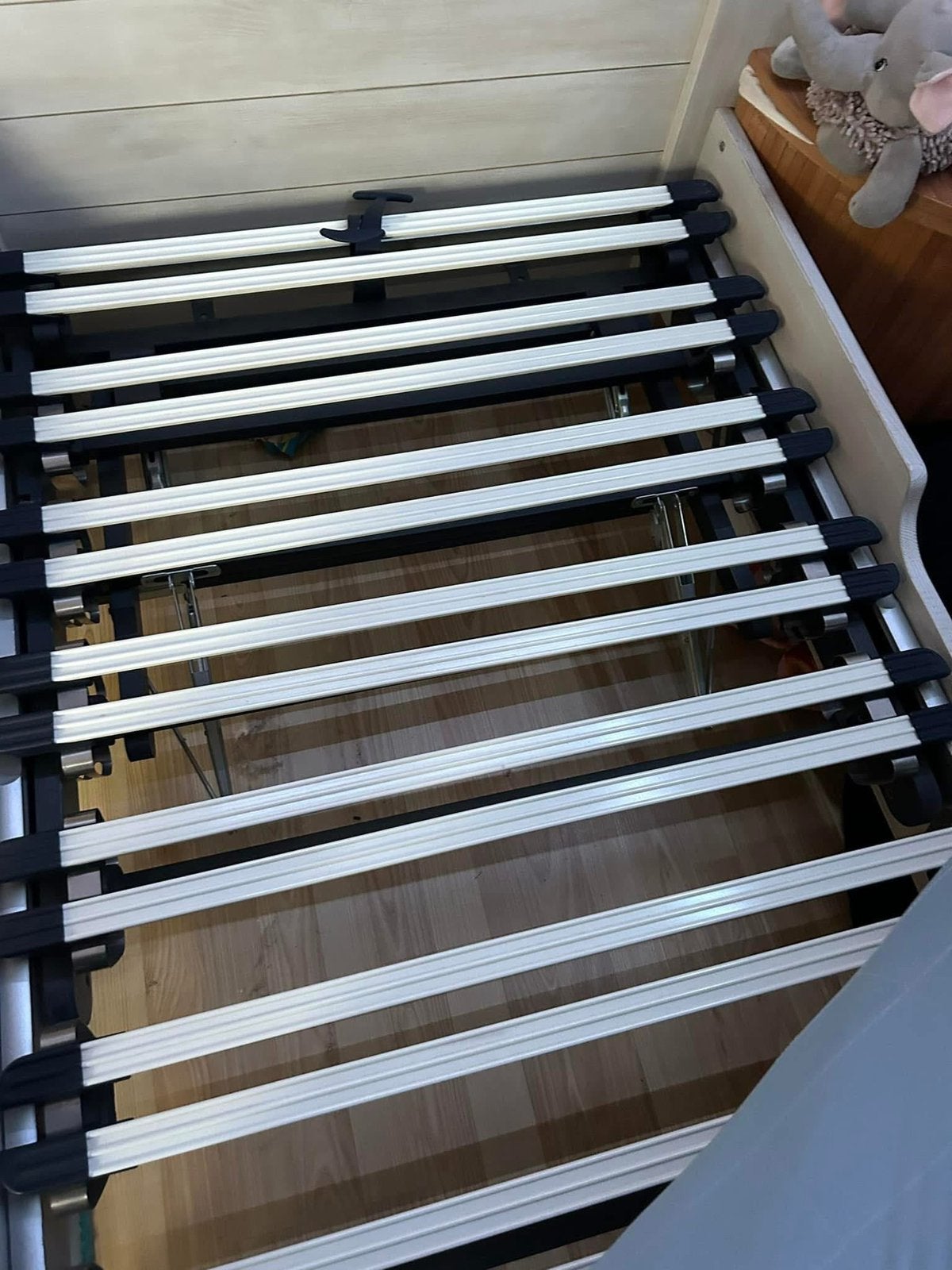Kinderkamer in giede staat, Ophalen, Zo goed als nieuw, Matras
