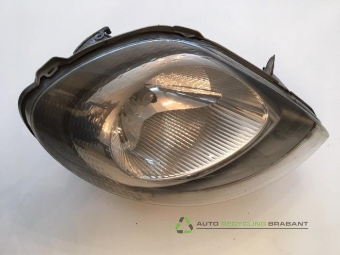 Koplamp rechts van een Opel Vivaro, Auto-onderdelen, Gebruikt, -, -, Ophalen of Verzenden