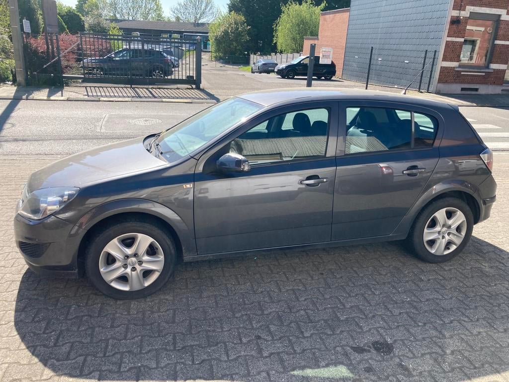 Opel Astra 2012, Auto's, Voorwielaandrijving, Euro 5, 4 cilinders, 1686 cc