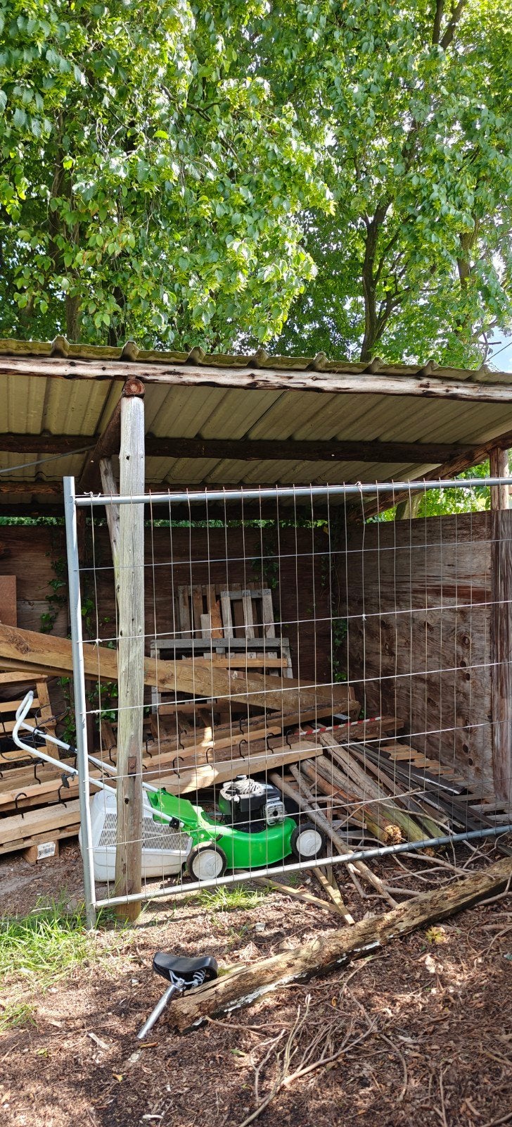Houten structuur voor afdak, kapschuur, schuilstal