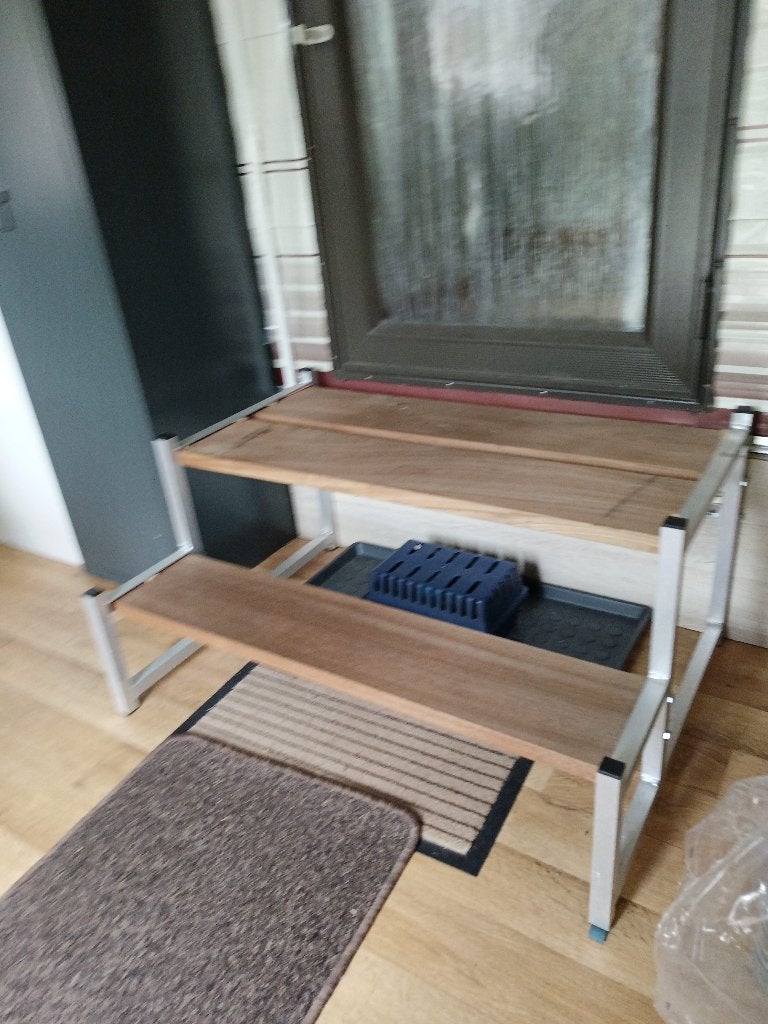 Stacaravan Aluminium opstap met gegroefd hardhouten planken, Ophalen, Zo goed als nieuw