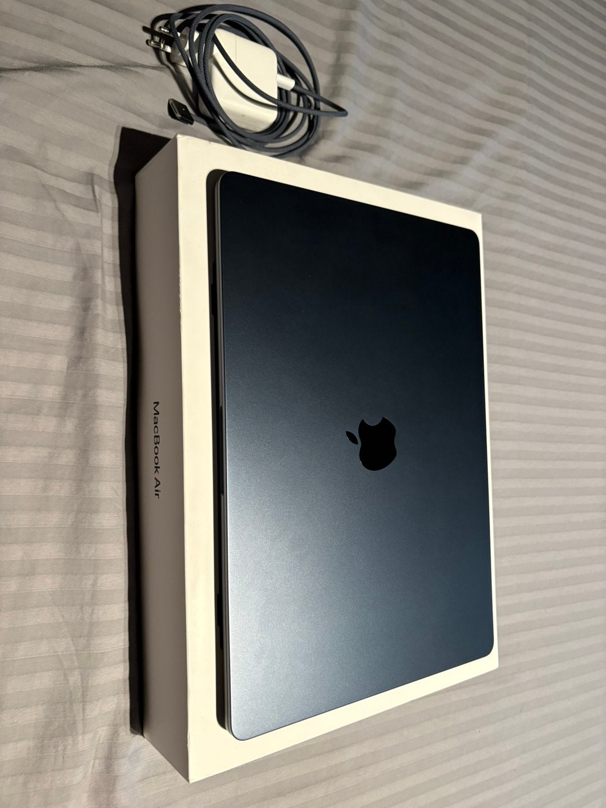 Macbook air 2025 m4 - 15 inch - 24gb ram - 512gb, Informatique & Logiciels, Apple iPad Tablettes, Enlèvement, Comme neuf