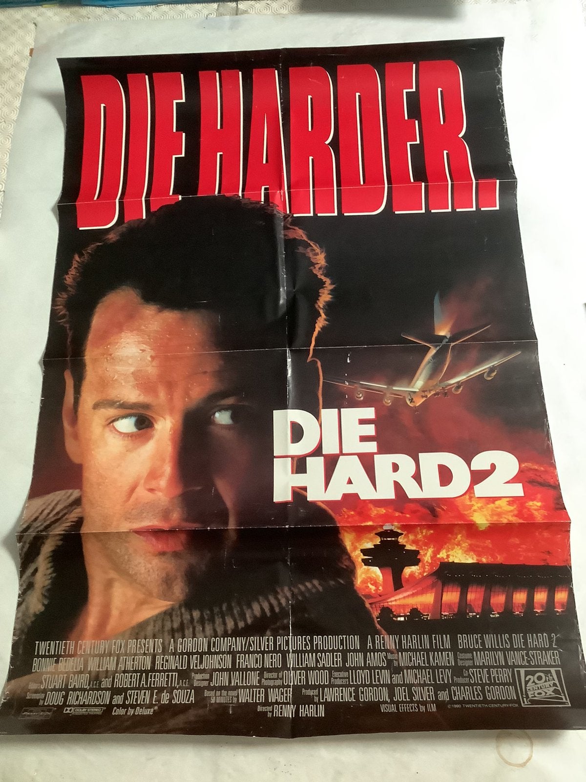 DIE HARD 2  USA  FILMPOSTER  68,5-101,5 cm    USED, Verzamelen, Ophalen of Verzenden, Zo goed als nieuw
