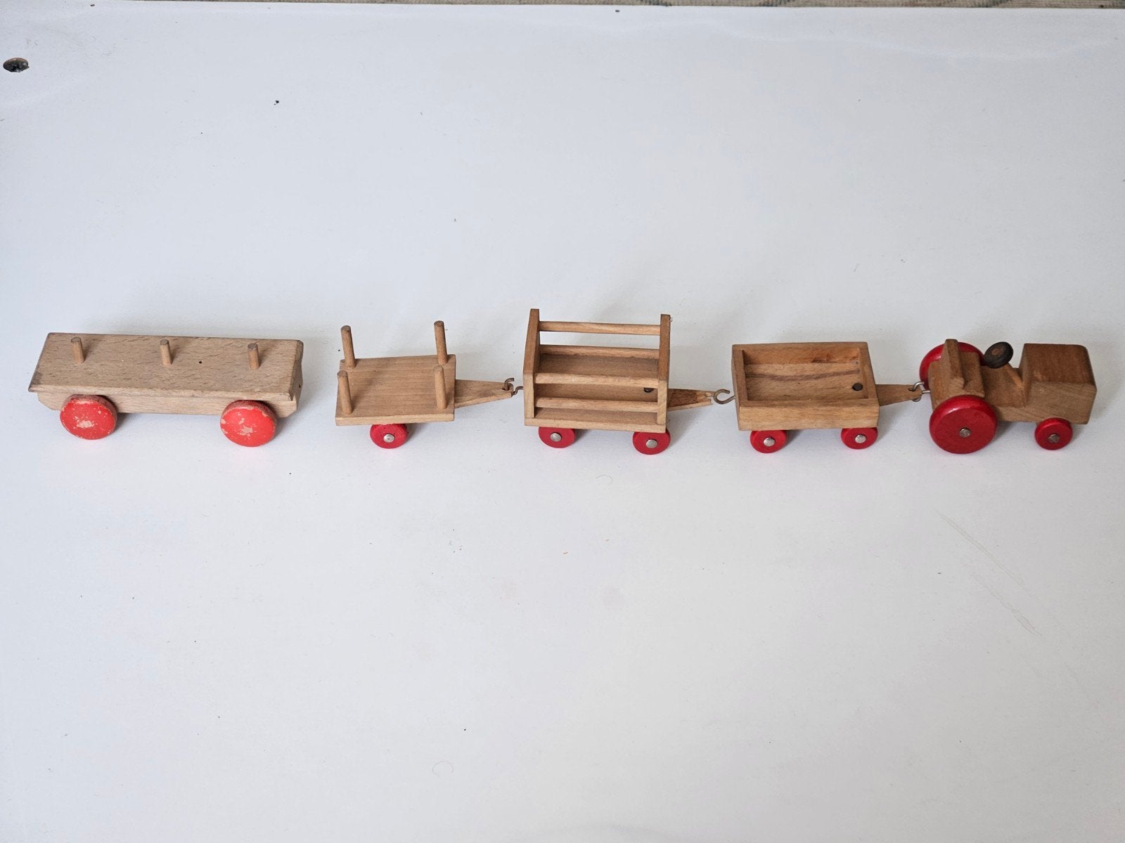 Petit train vintage en bois. Années 70, Enfants & Bébés, Enlèvement