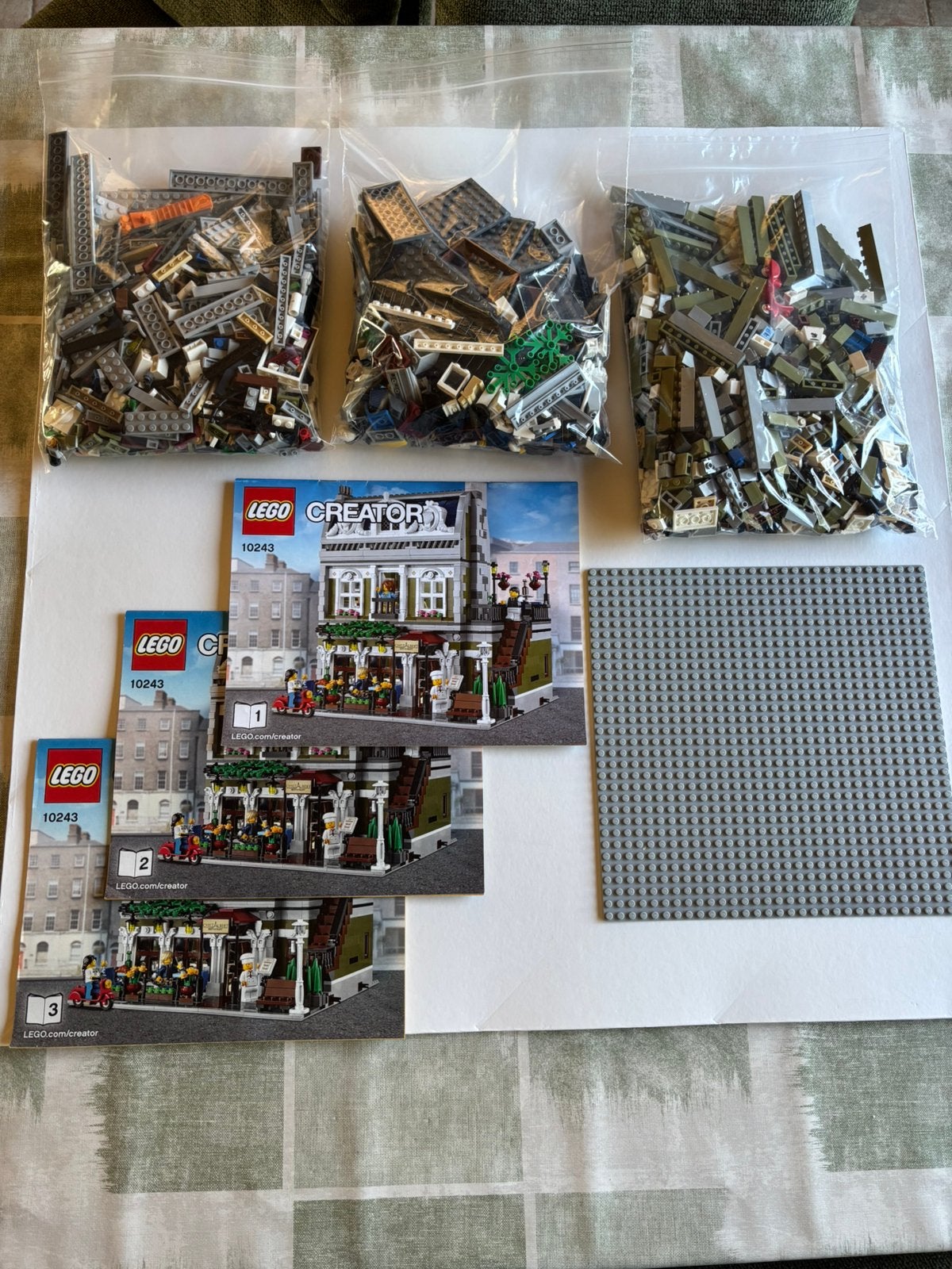 Lego 10243 compleet met instructies, Ophalen, Gebruikt