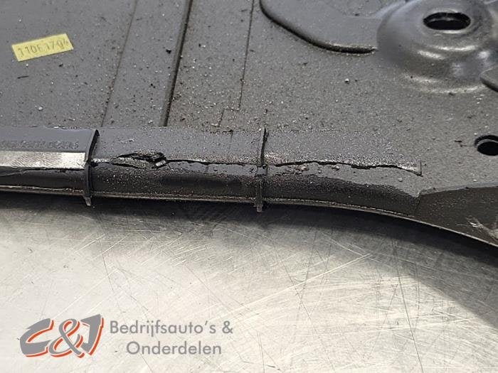 Plaque de protection moteur d'un Fiat Scudo, -, 3 mois de garantie, Utilisé, Fiat