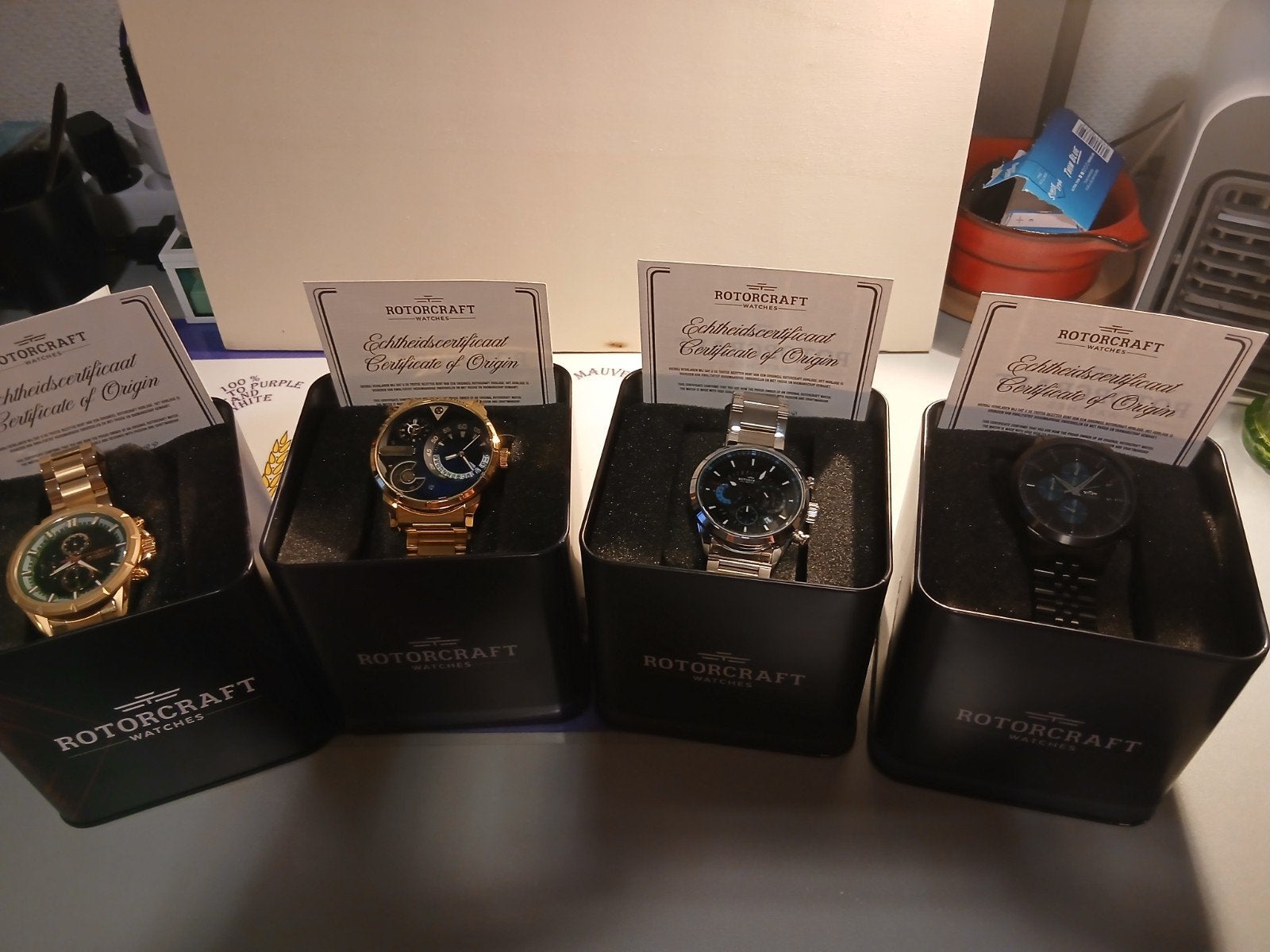 4 giravions, 1 lotus et 1 armani, Enlèvement ou Envoi