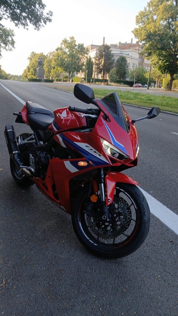 cbr650r 2026 full option ...., Motos, Motos | Honda, Particulier, ABS, Poignées chauffantes, Éclairage LED, Quickshifter, Échappement sport