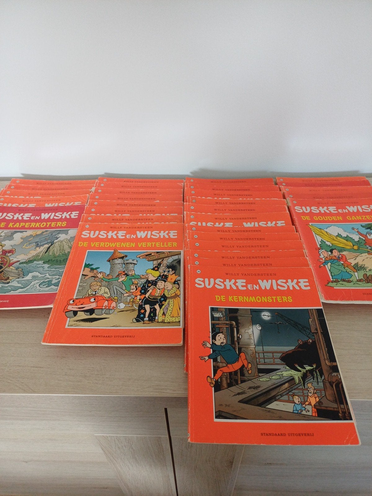 31 strips van Suske en Wiske, Boeken, Ophalen