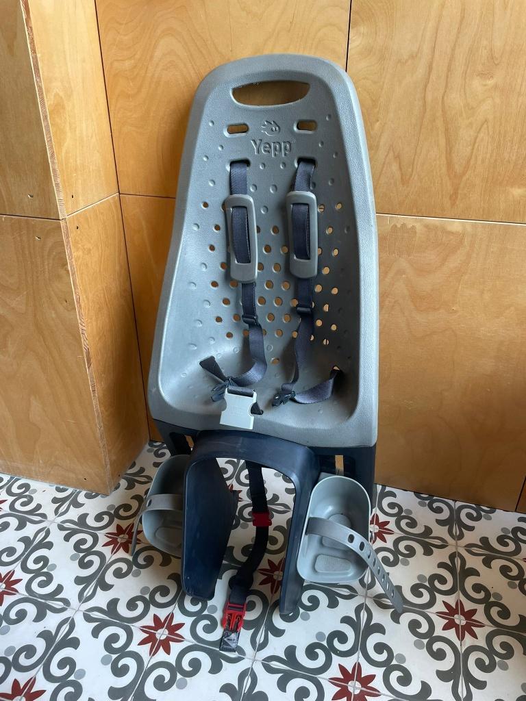 Yepp Maxi Silver fietsstoeltje, Fietsen en Brommers, Fietsaccessoires | Fietsstoeltjes, Ophalen, Achterzitje, Yepp (Thule), 0 t/m 13 kg